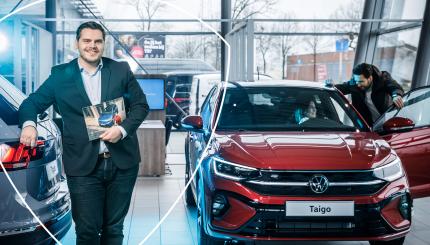 VW Taigo in de showroom
