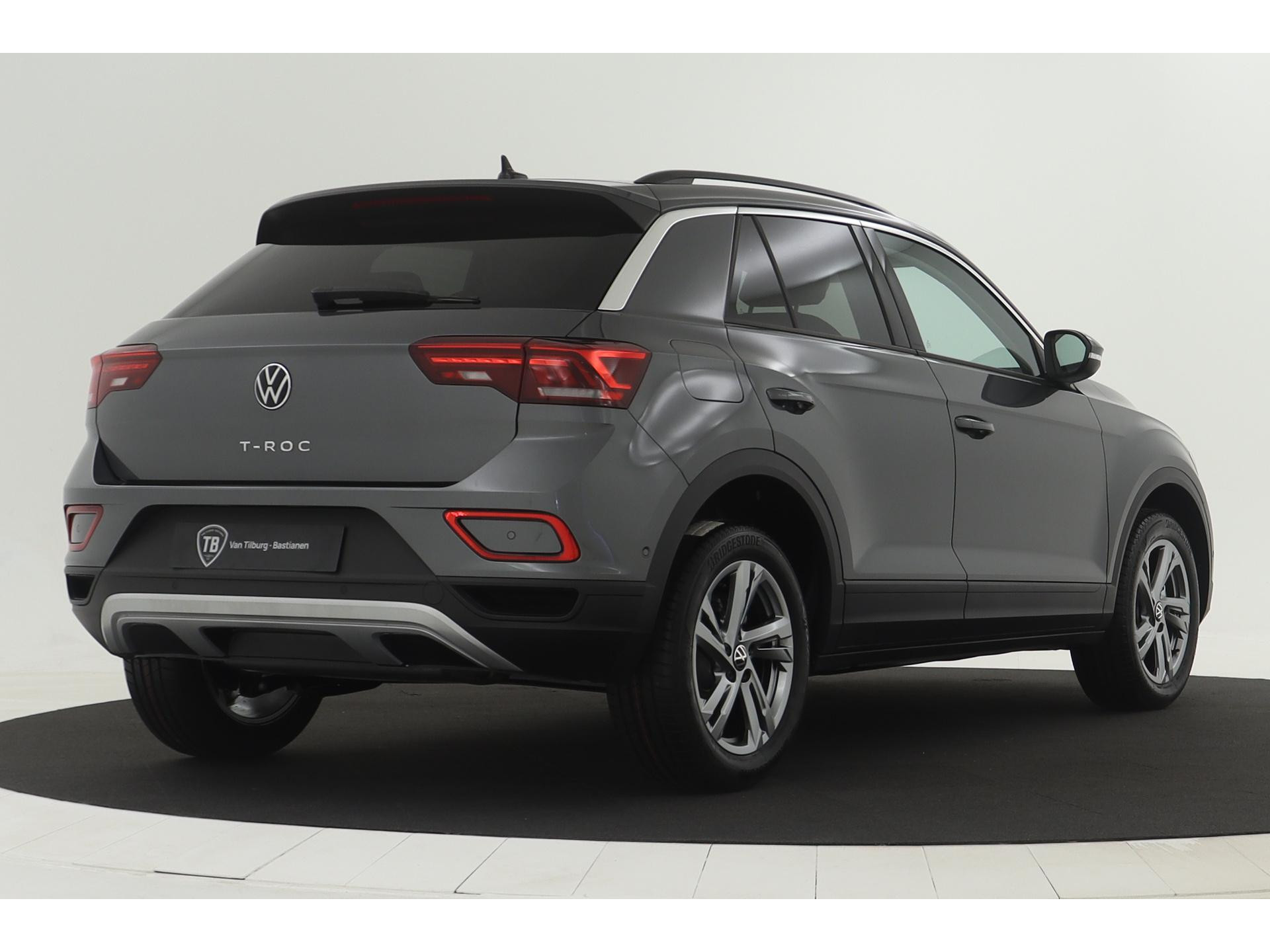 Volkswagen - T-Roc 1.0 TSI 110 6MT Life 75 Edition - 2022