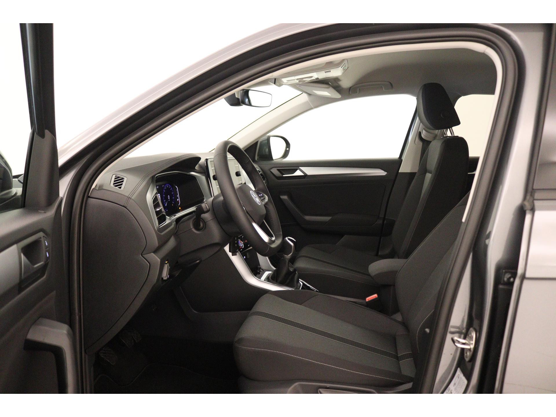 Volkswagen - T-Roc 1.0 TSI 110 6MT Life 75 Edition - 2022