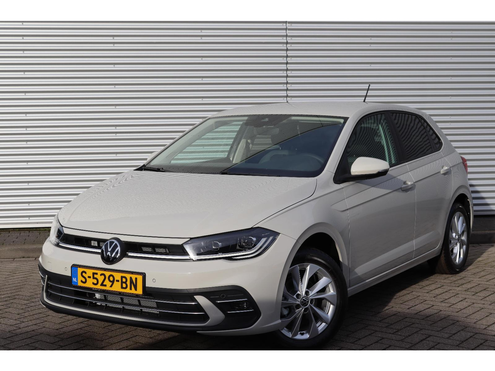 Volkswagen - Polo 1.0 TSI 95 5MT Style - 2022