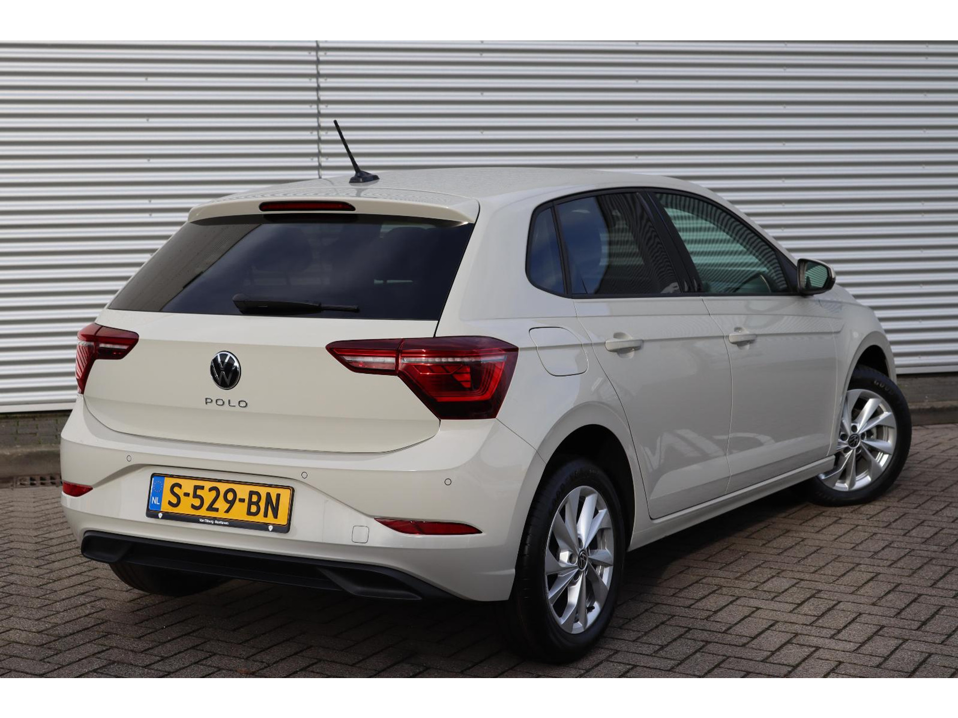 Volkswagen - Polo 1.0 TSI 95 5MT Style - 2022
