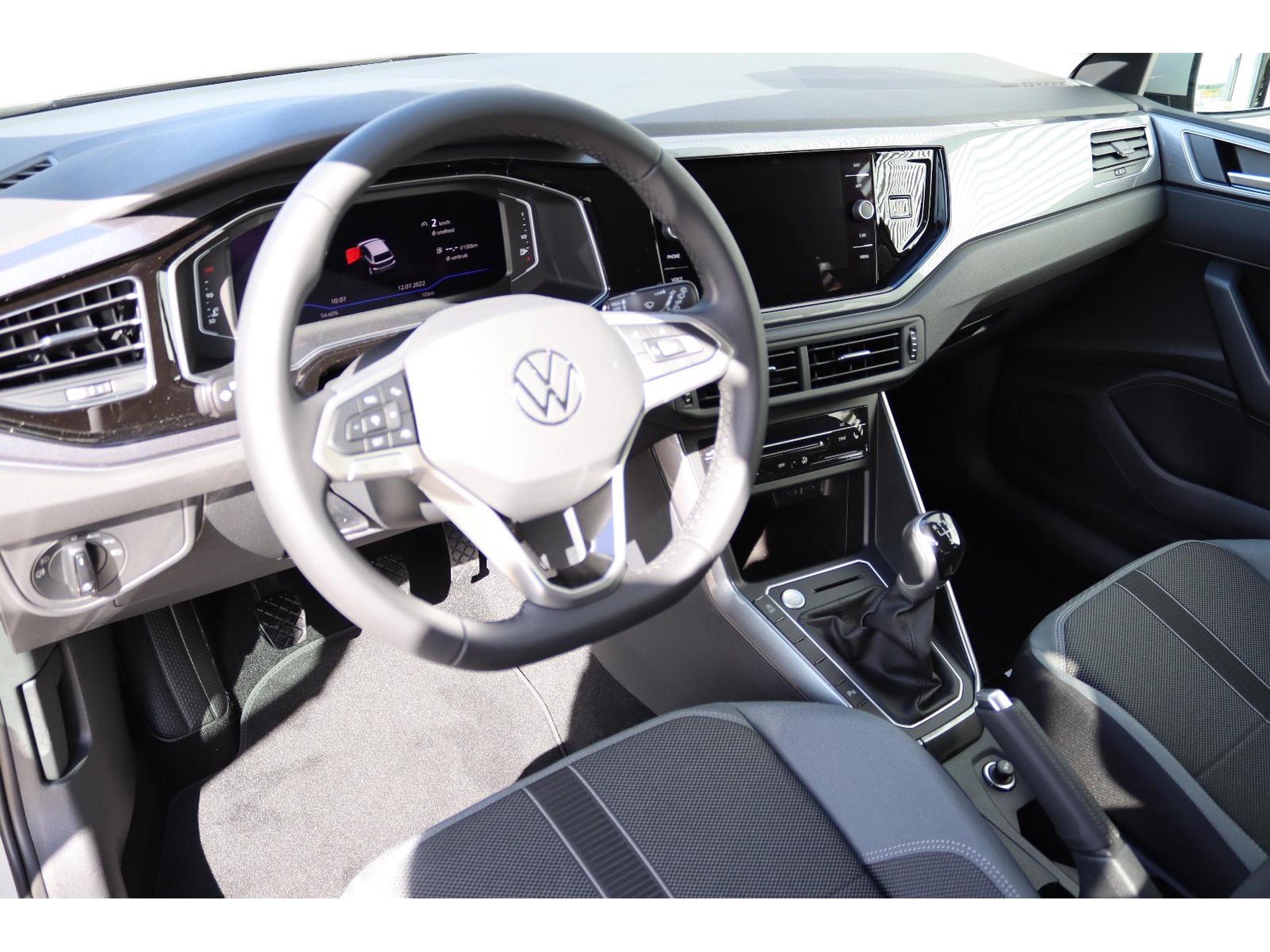 Volkswagen - Polo 1.0 TSI 95 5MT Style - 2022