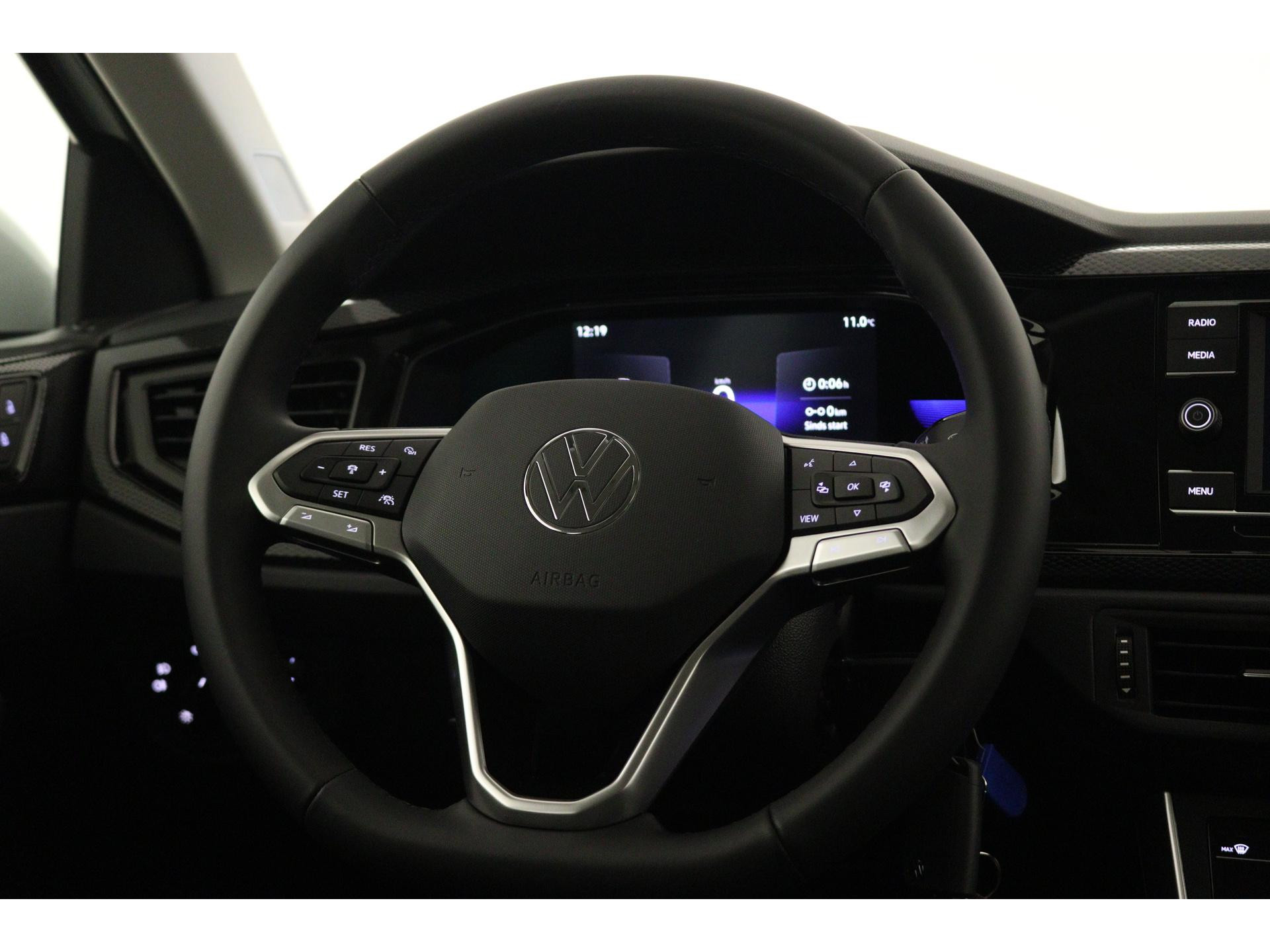 Volkswagen - Taigo 1.0 TSI 95 5MT Life - 2022