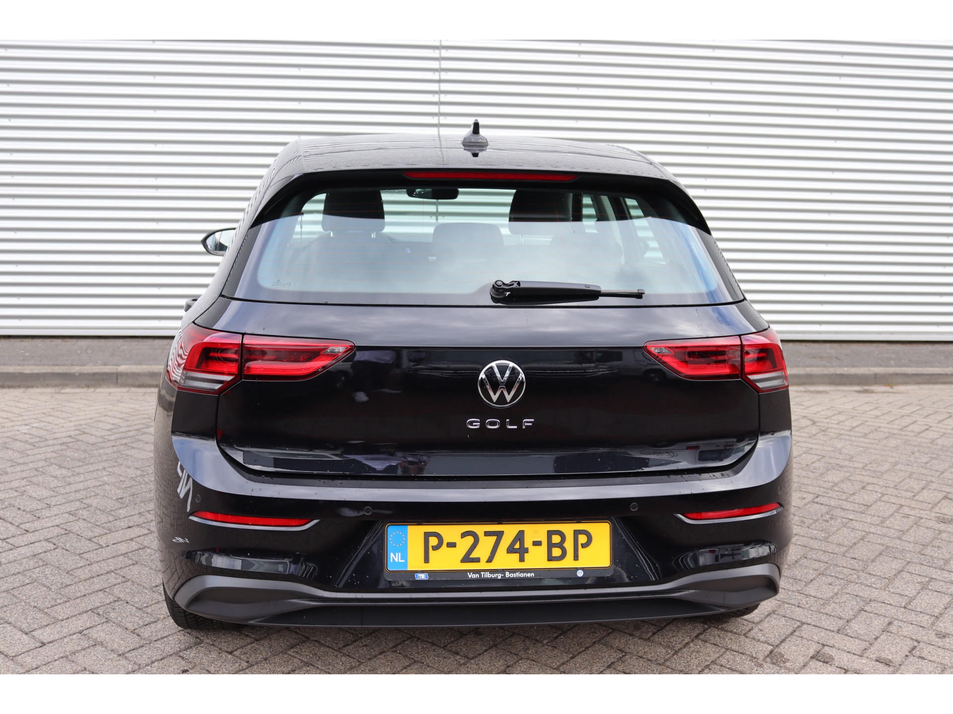 Volkswagen - Golf 1.0 TSI 110 PK LIFE 6 VERSN. HAND - 2022