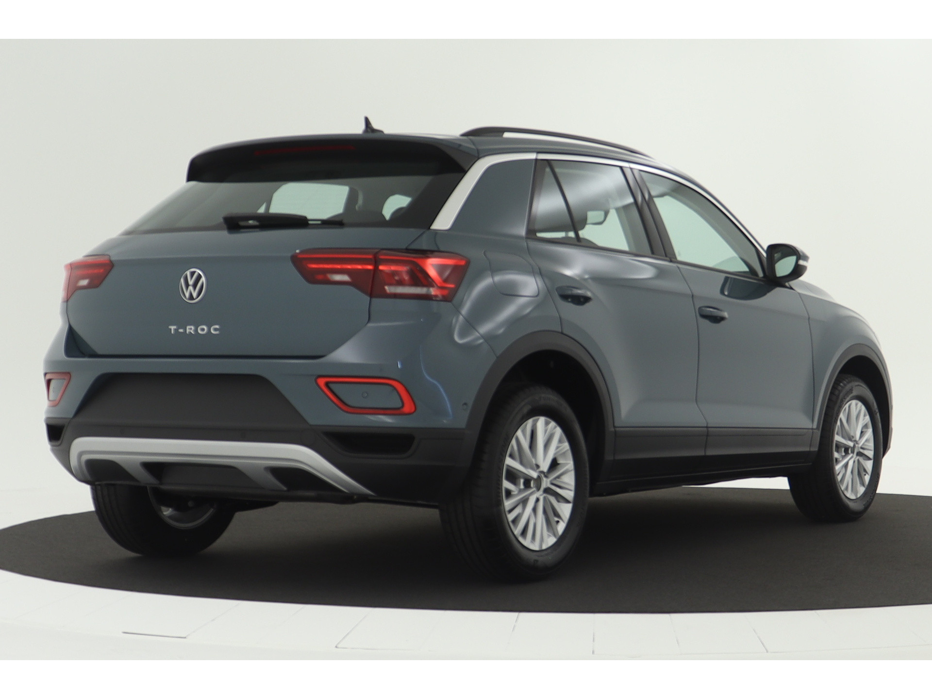 Volkswagen - T-Roc 1.0 TSI 110 6MT Life Business - 2022