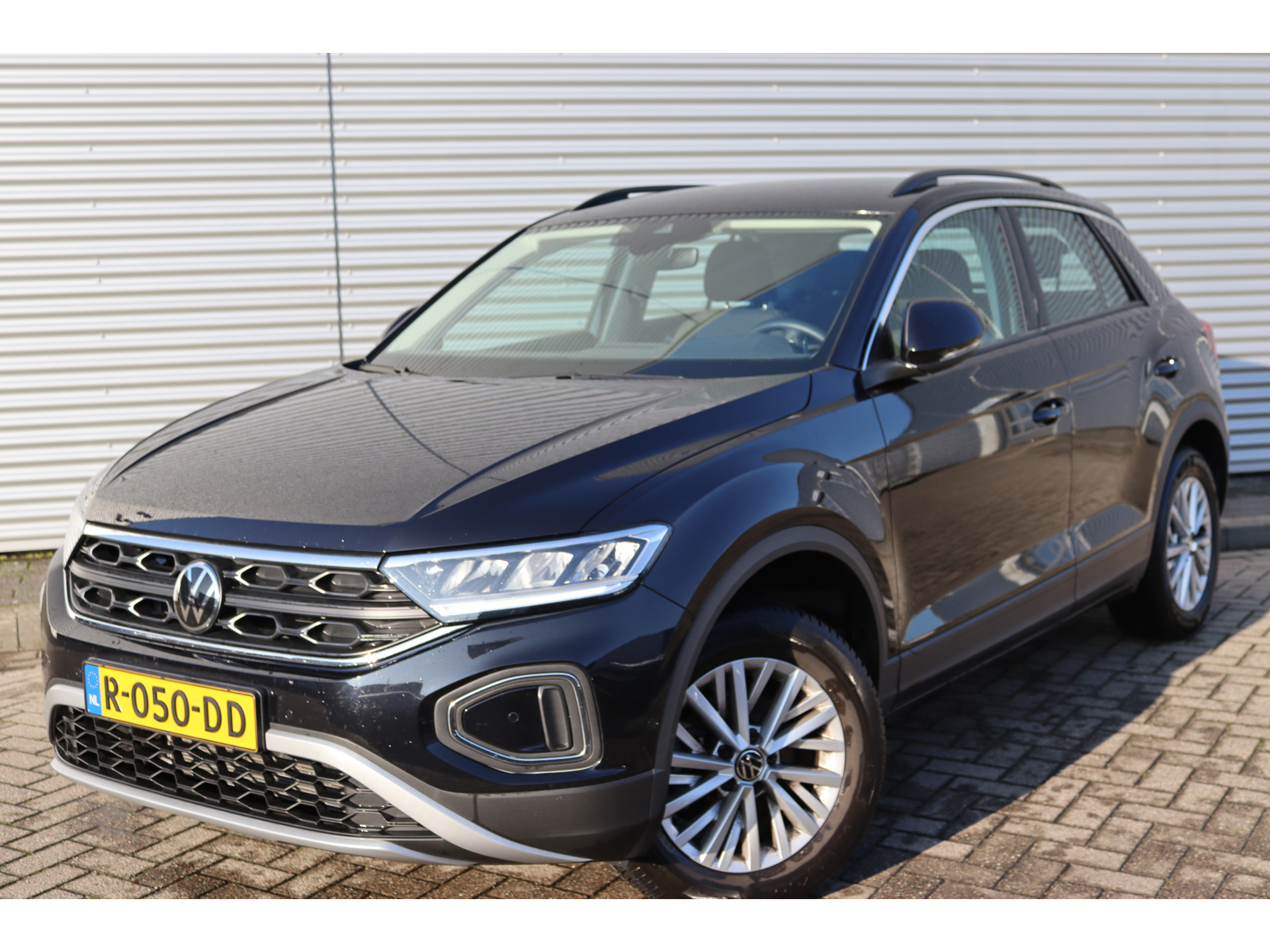 Volkswagen - T-Roc 1.5 TSI Life Business - 2022