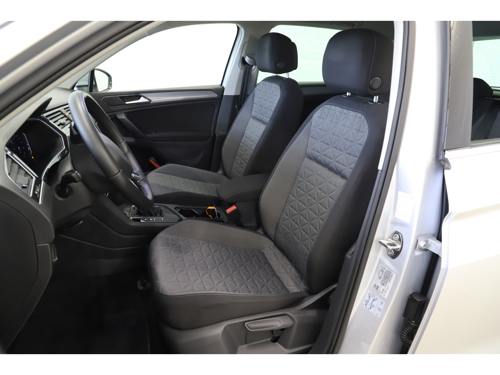 Volkswagen - Tiguan 1.5 TSI 150pk Life Business - 2022