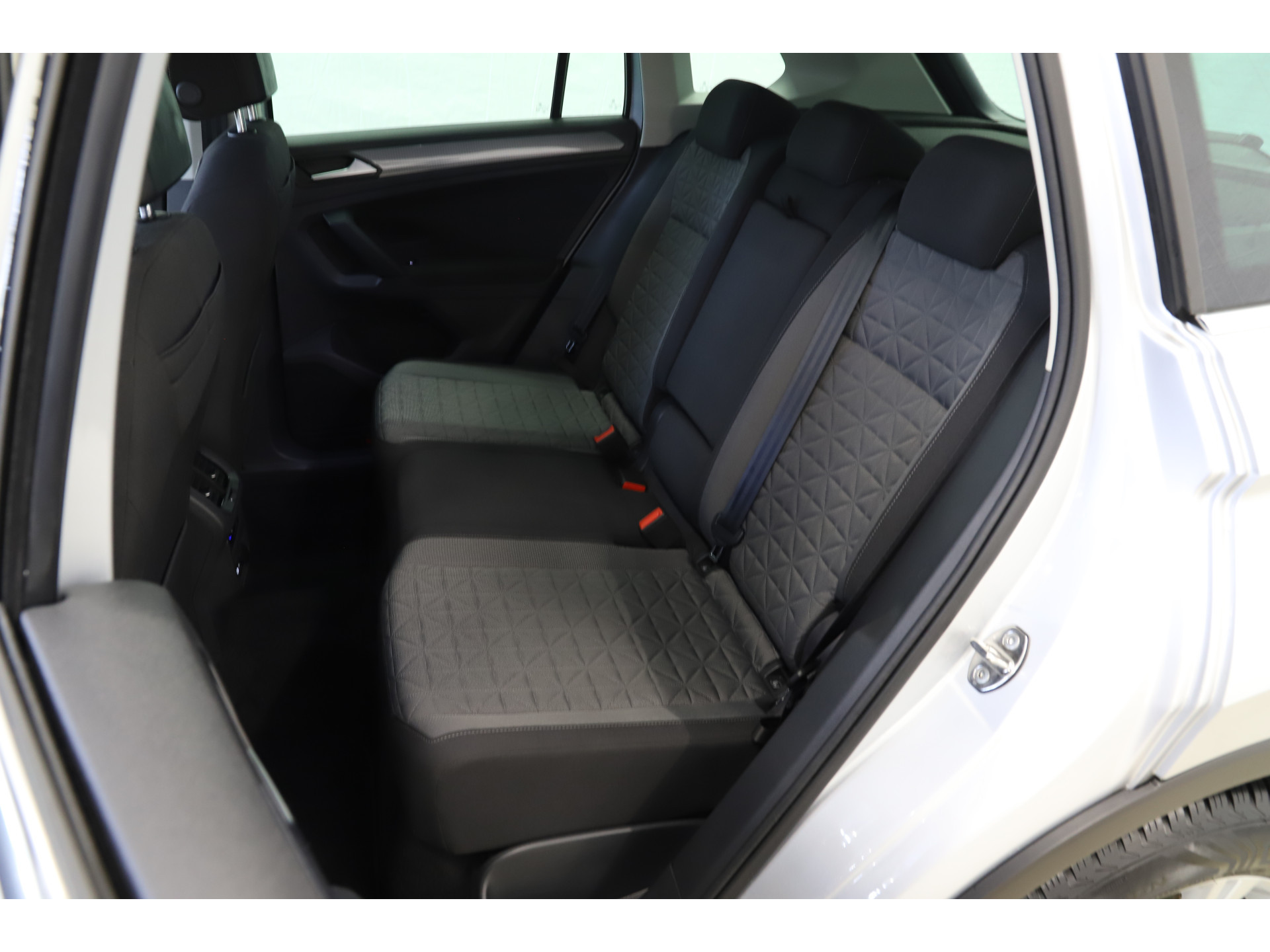 Volkswagen - Tiguan 1.5 TSI 150pk Life Business - 2022