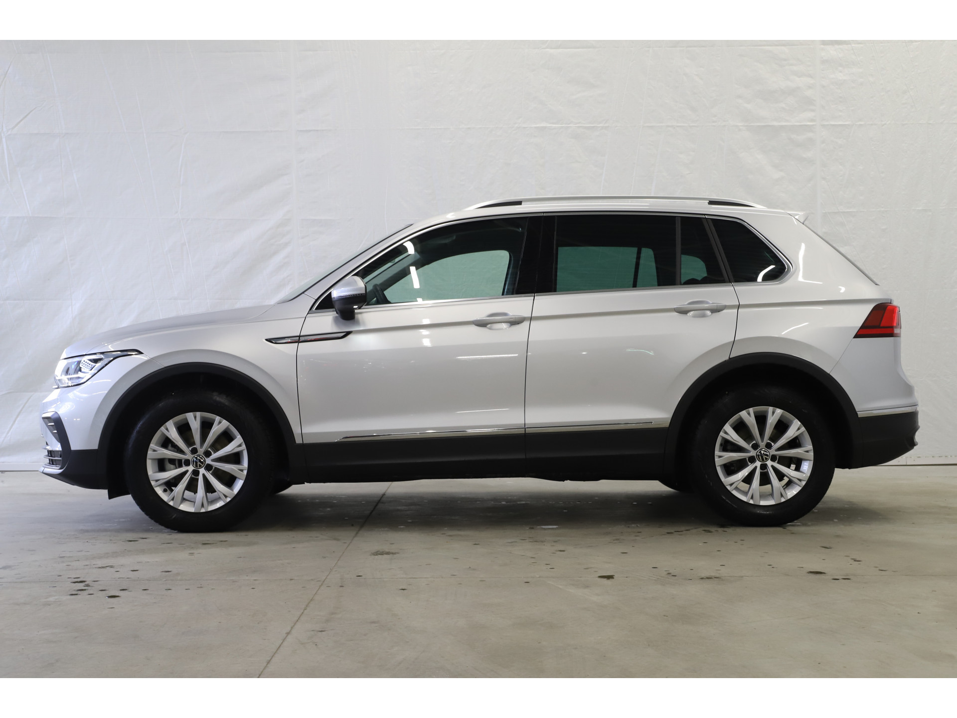 Volkswagen - Tiguan 1.5 TSI 150pk Life Business - 2022
