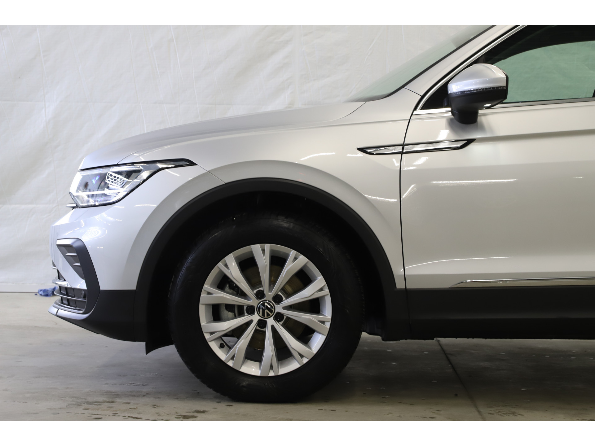Volkswagen - Tiguan 1.5 TSI 150pk Life Business - 2022