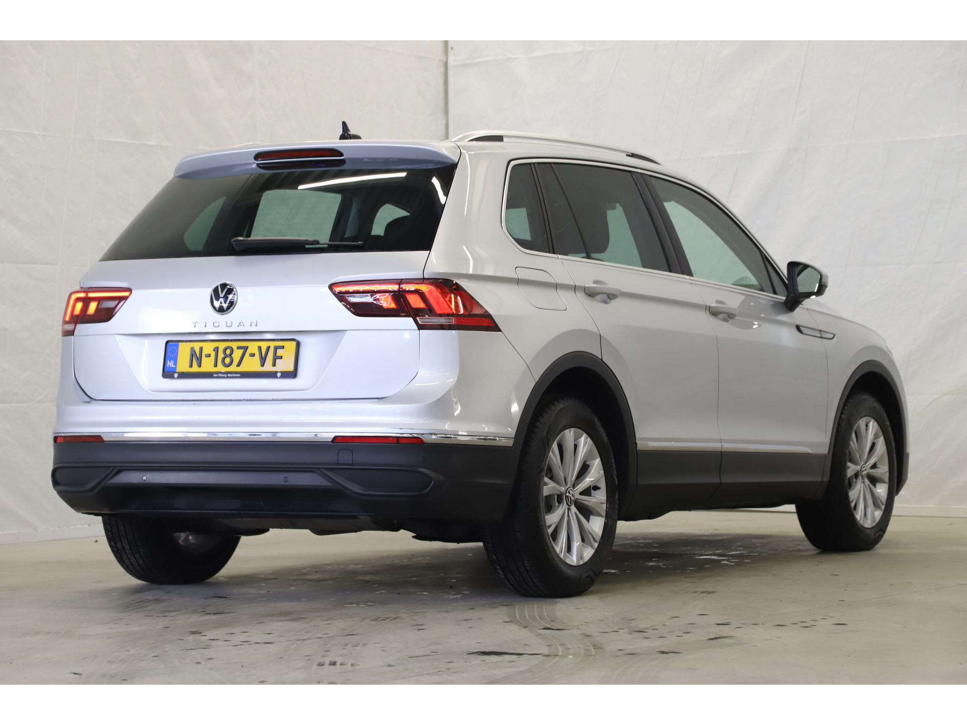 Volkswagen - Tiguan 1.5 TSI 150pk Life Business - 2022
