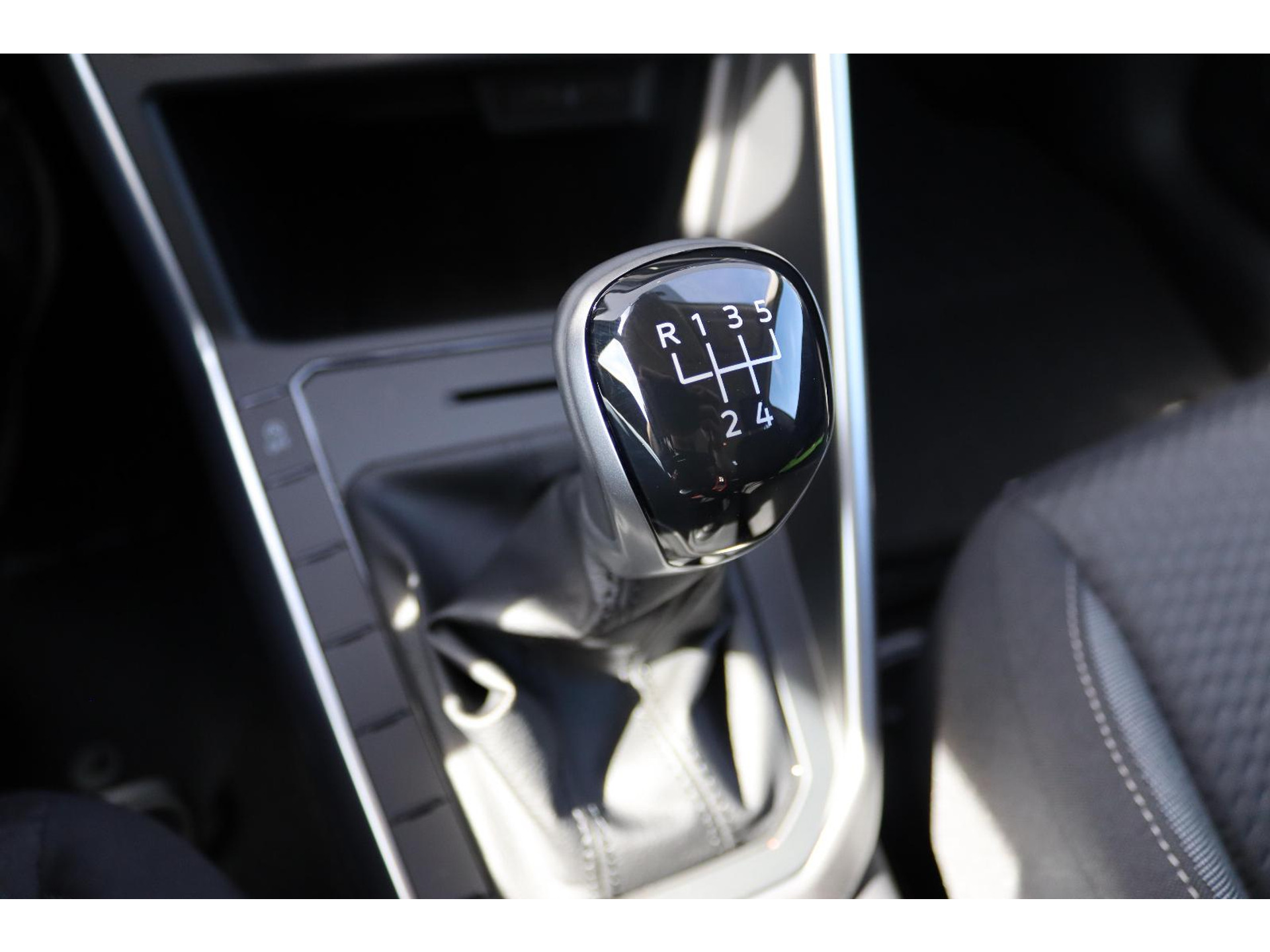 Volkswagen - Polo 1.0 TSI 95 5MT Life - 2023