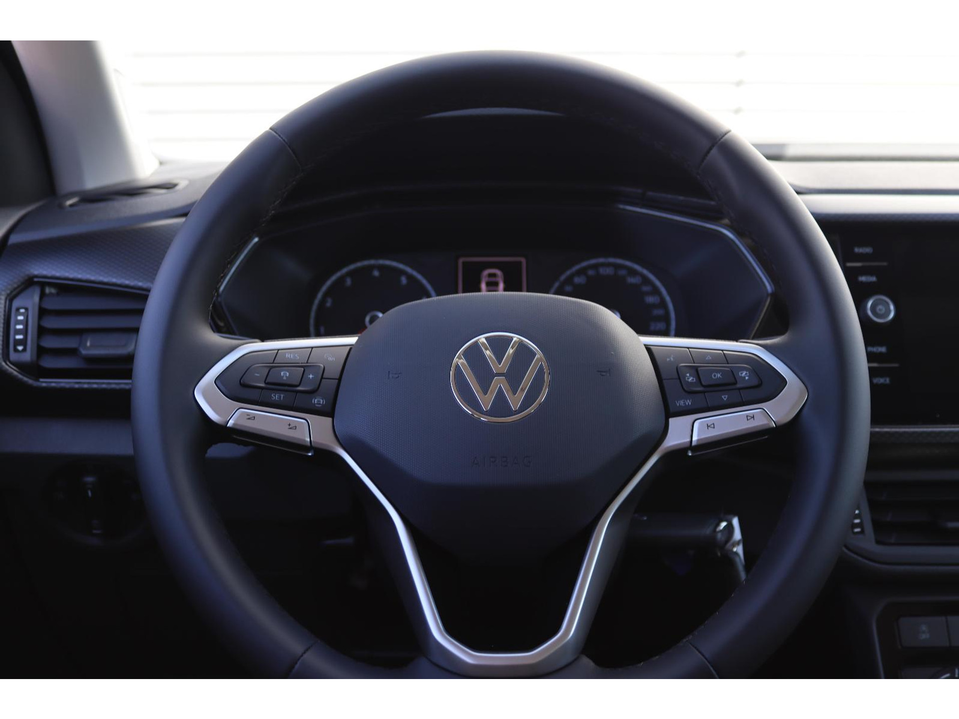 Volkswagen - T-Cross 1.0 TSI 95 5MT Life - 2023