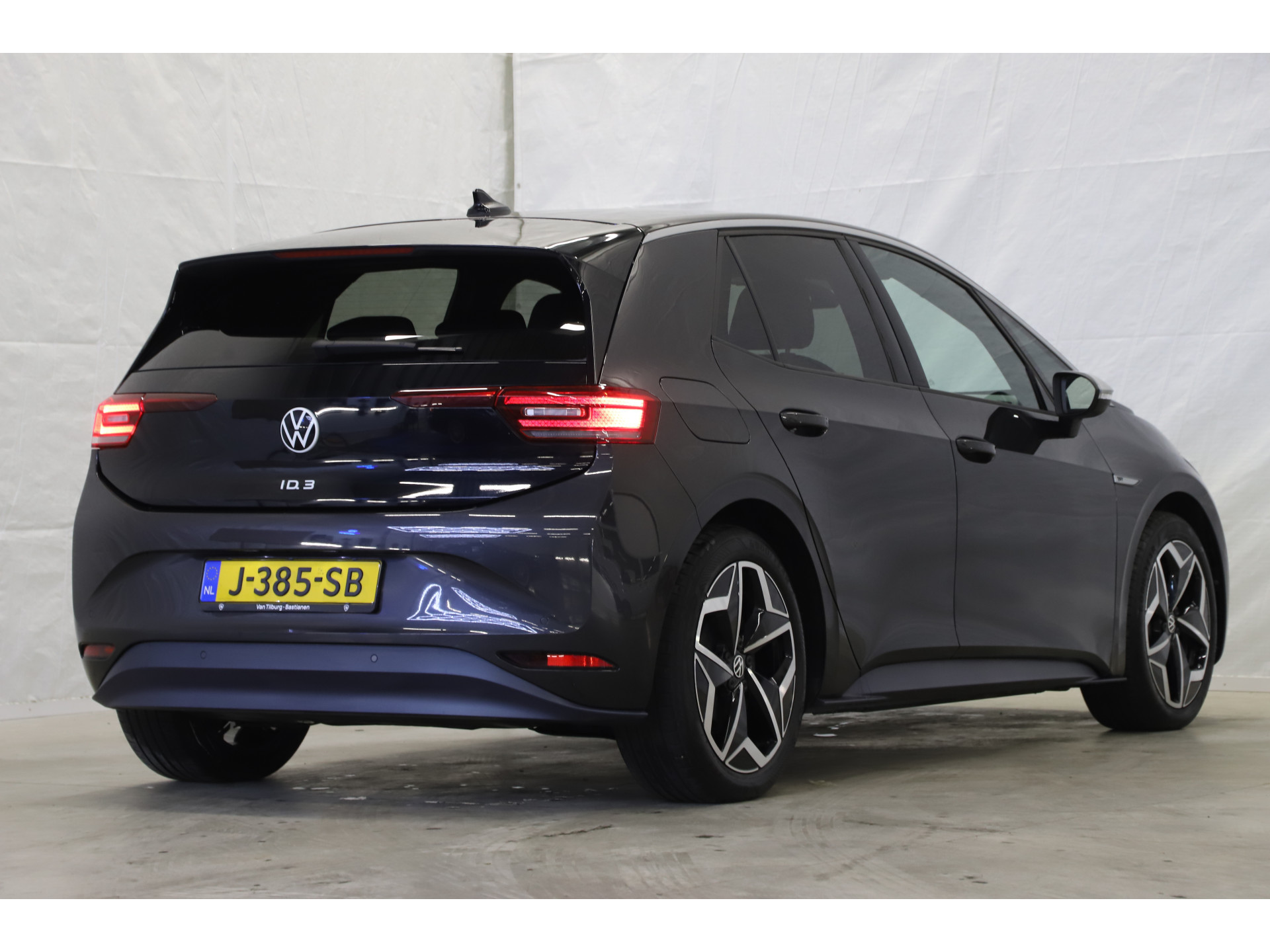 Volkswagen - ID.3 First Plus 58 kWh - 2020