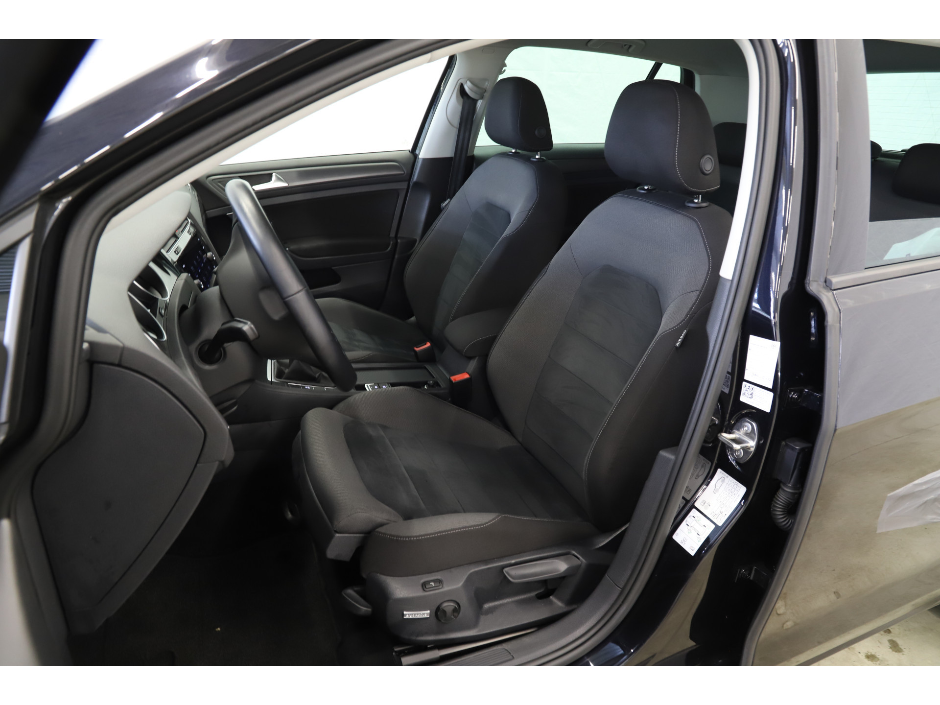 Volkswagen - Golf 1.0 TSI 115pk DSG Comfortline Business - 2019