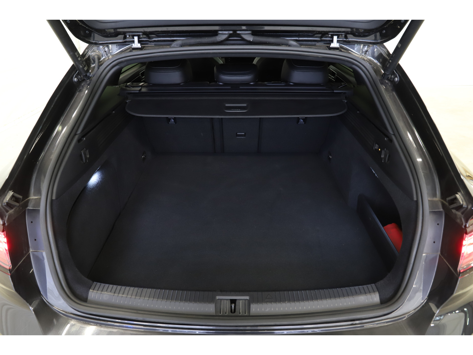 Volkswagen - Arteon Shooting Brake 1.4 TSI 218pk eHybrid R-Line - 2021