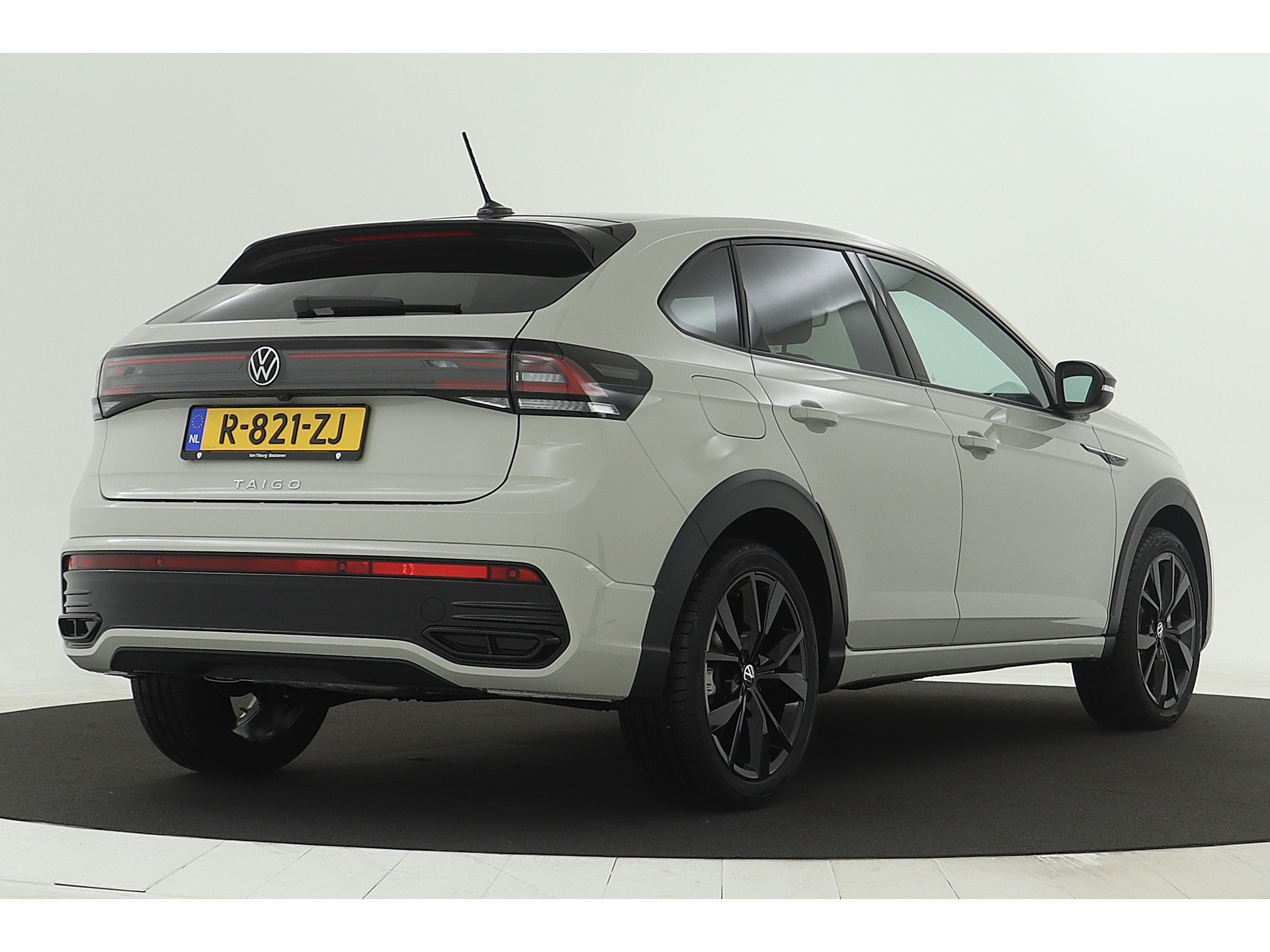 Volkswagen - Taigo 1.5 TSI R-Line - 2023