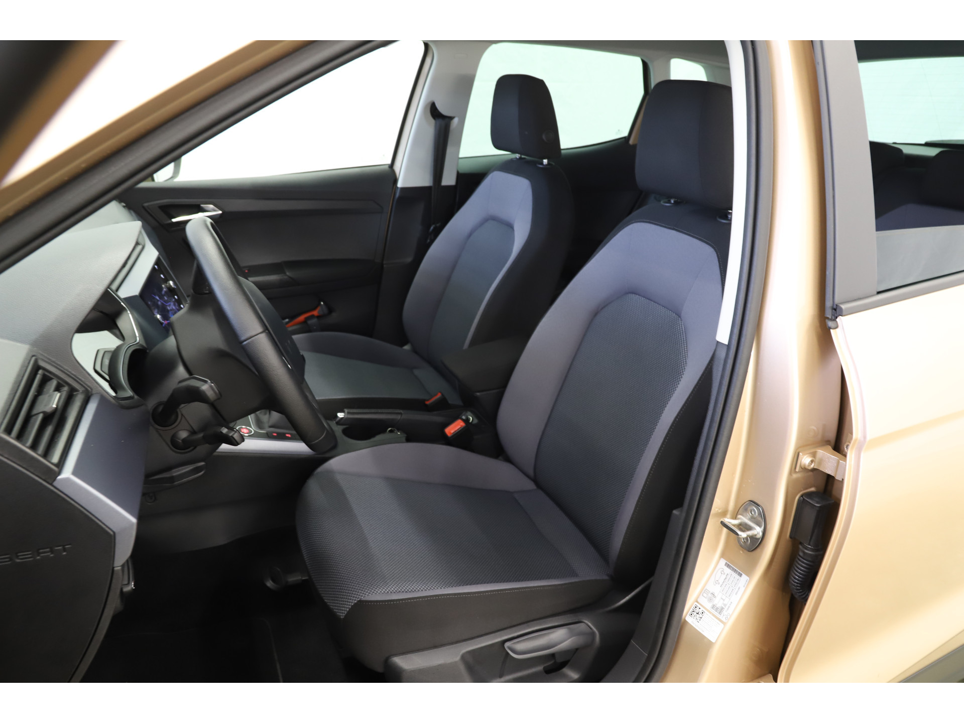 SEAT - Arona 1.0 TSI 95pk Style Business Intense - 2018