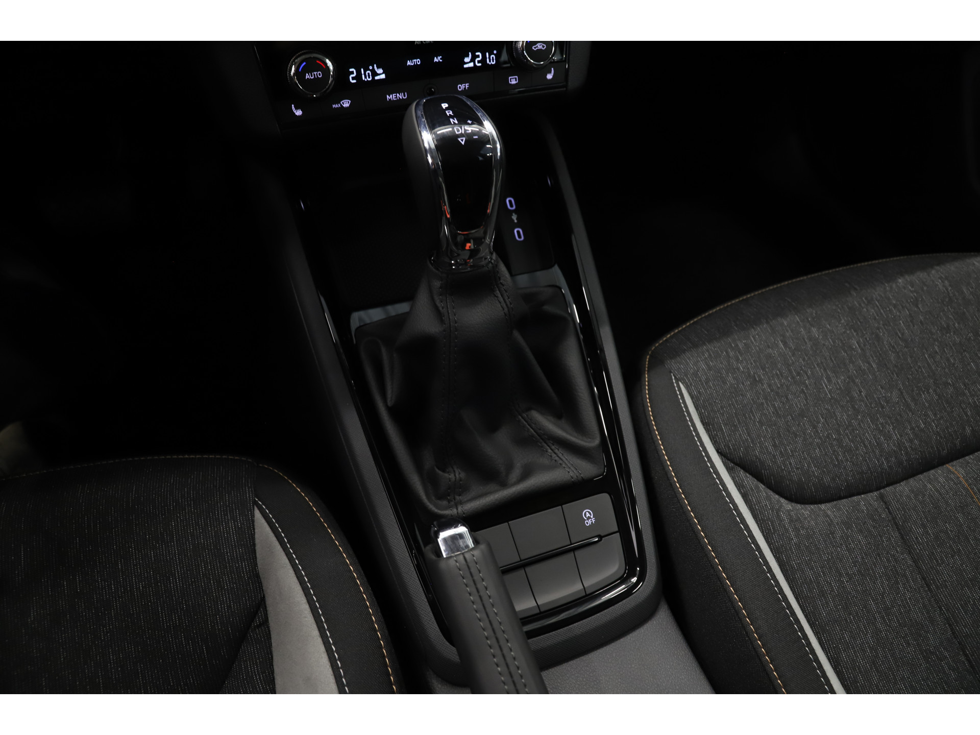 Škoda - Kamiq 1.0 TSI 110pk DSG Ambition - 2022
