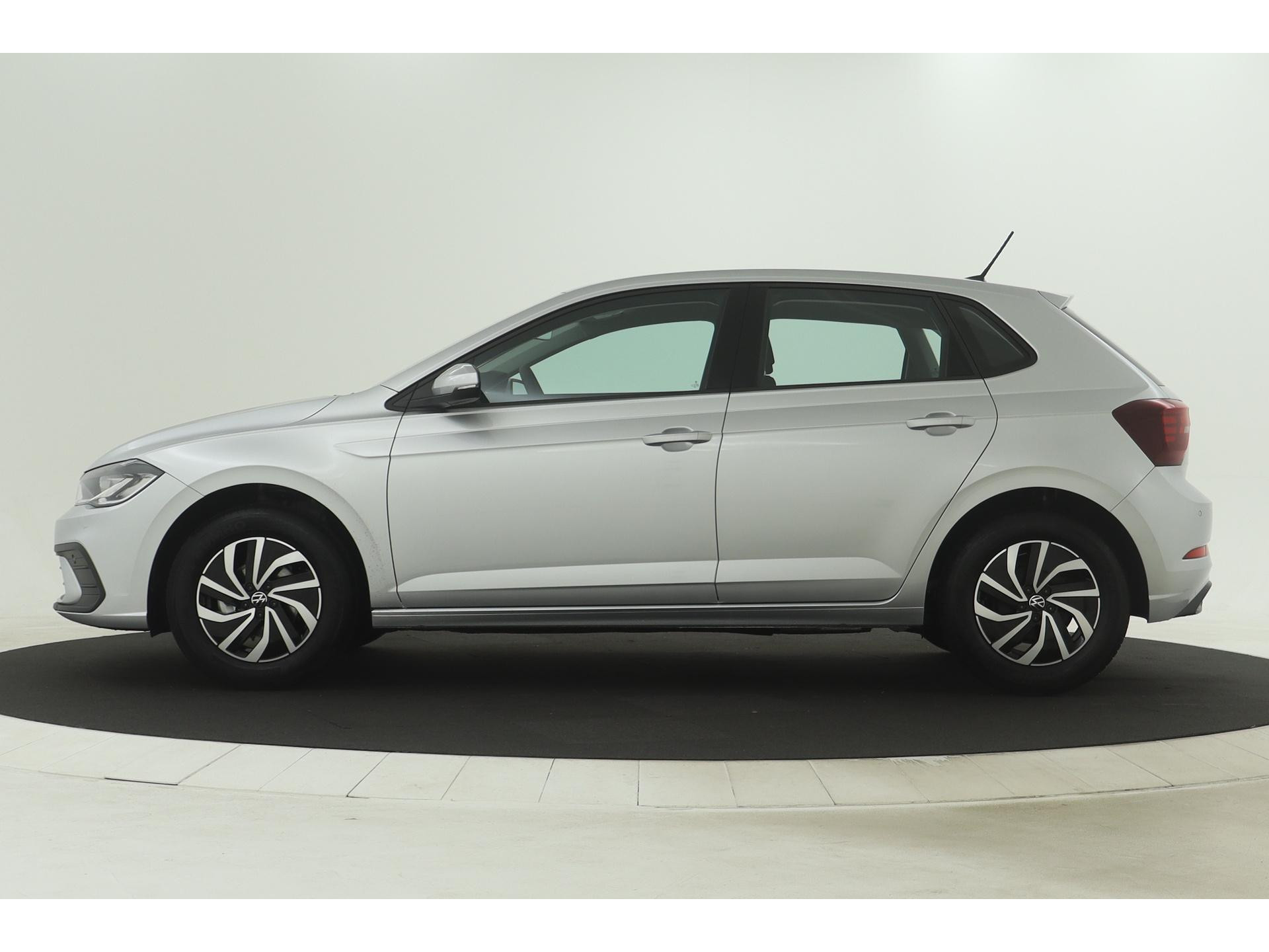 Volkswagen - Polo 1.0 TSI 95 5MT Life - 2023
