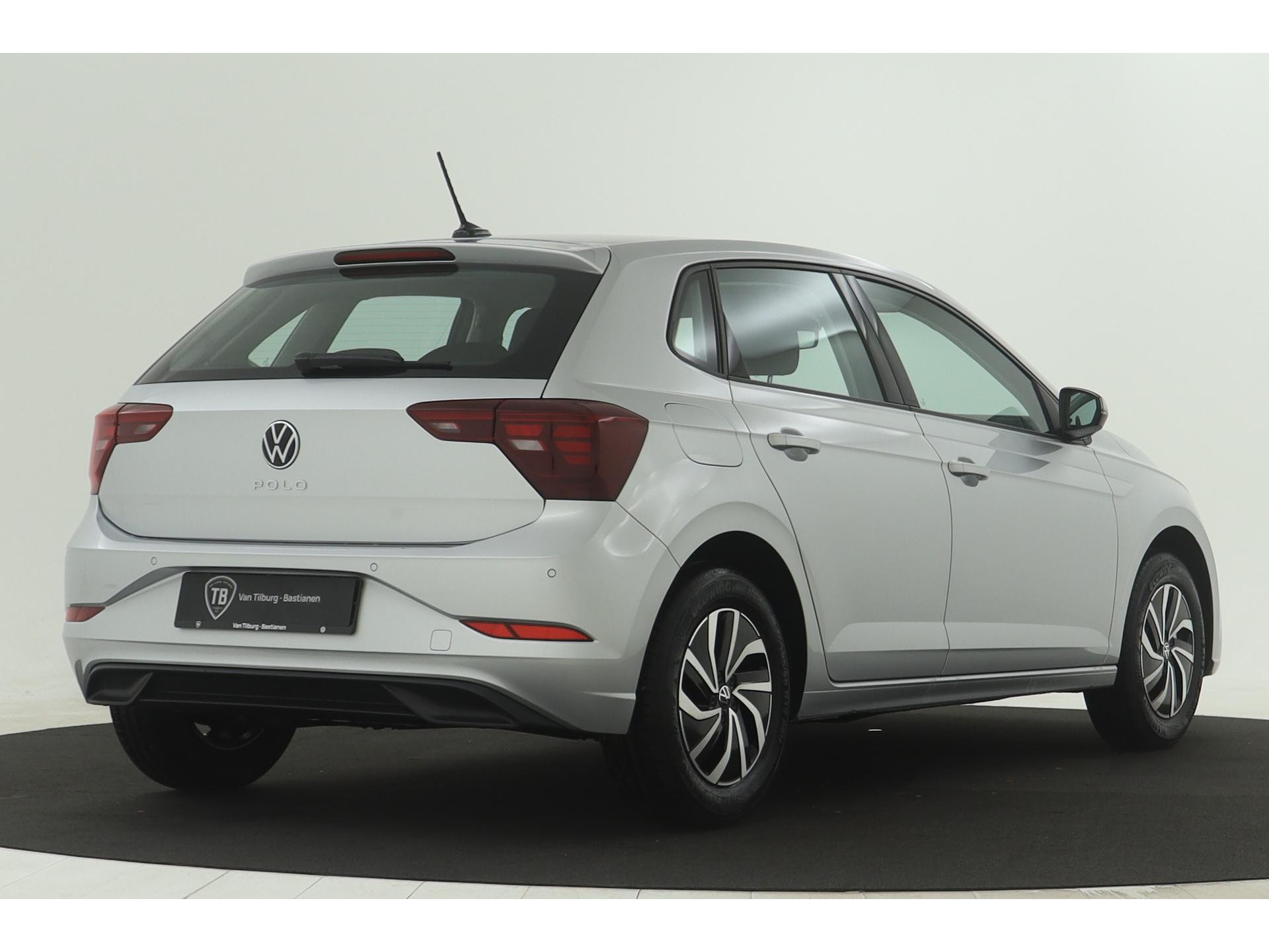 Volkswagen - Polo 1.0 TSI 95 5MT Life - 2023