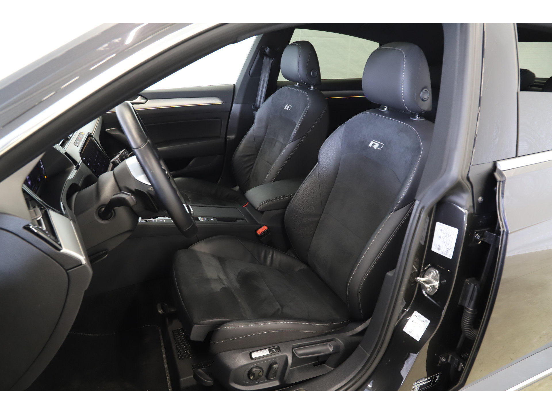 Volkswagen - Arteon 2.0 TSI 190pk DSG R-Line - 2020