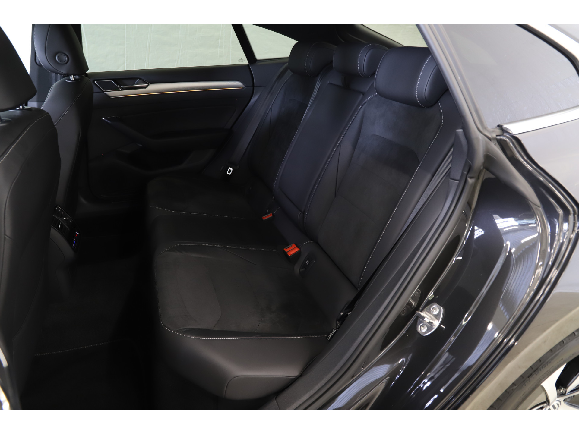 Volkswagen - Arteon 2.0 TSI 190pk DSG R-Line - 2020