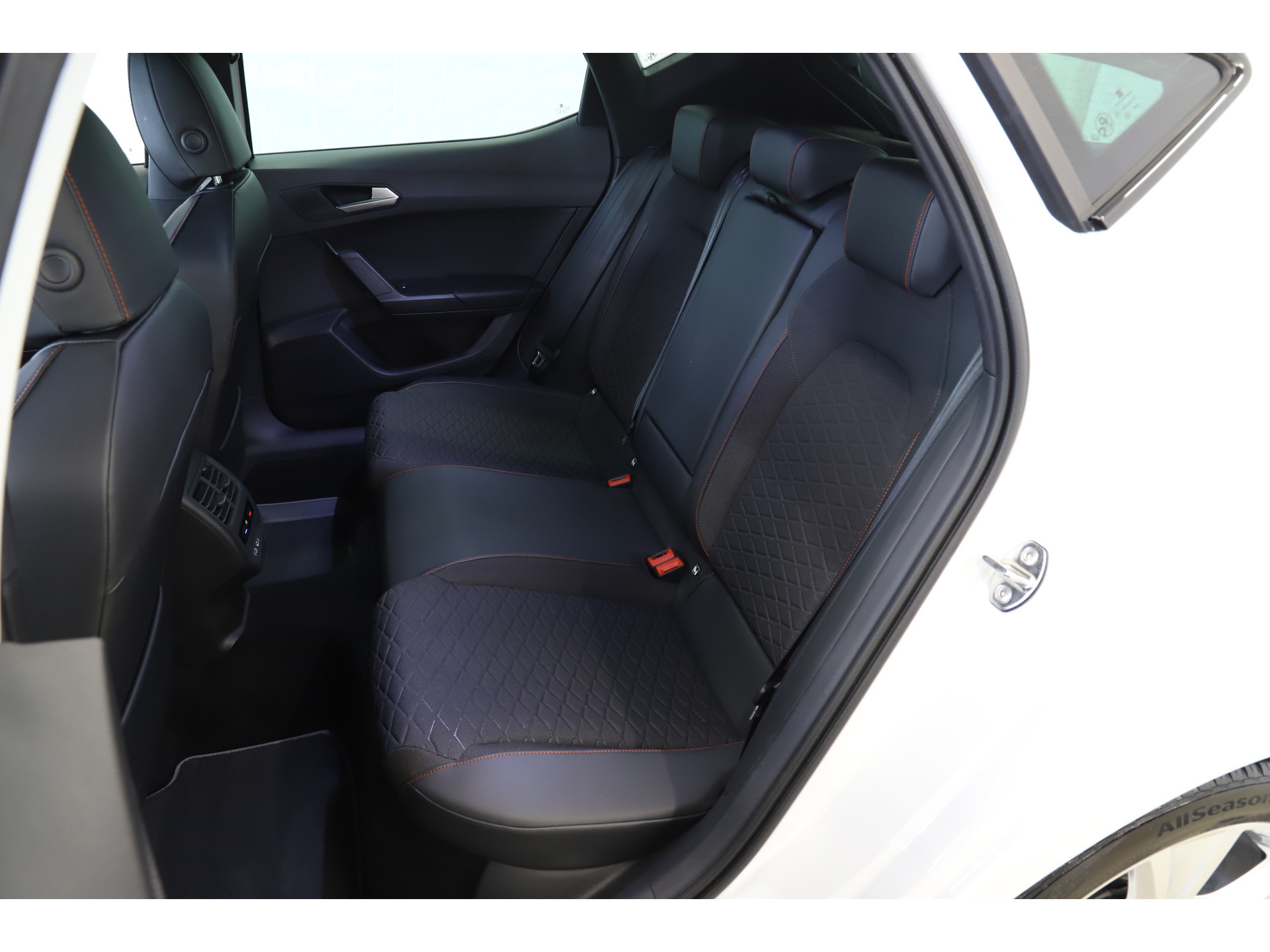 SEAT - Leon 1.0 TSI 110pk FR Business Intense - 2021