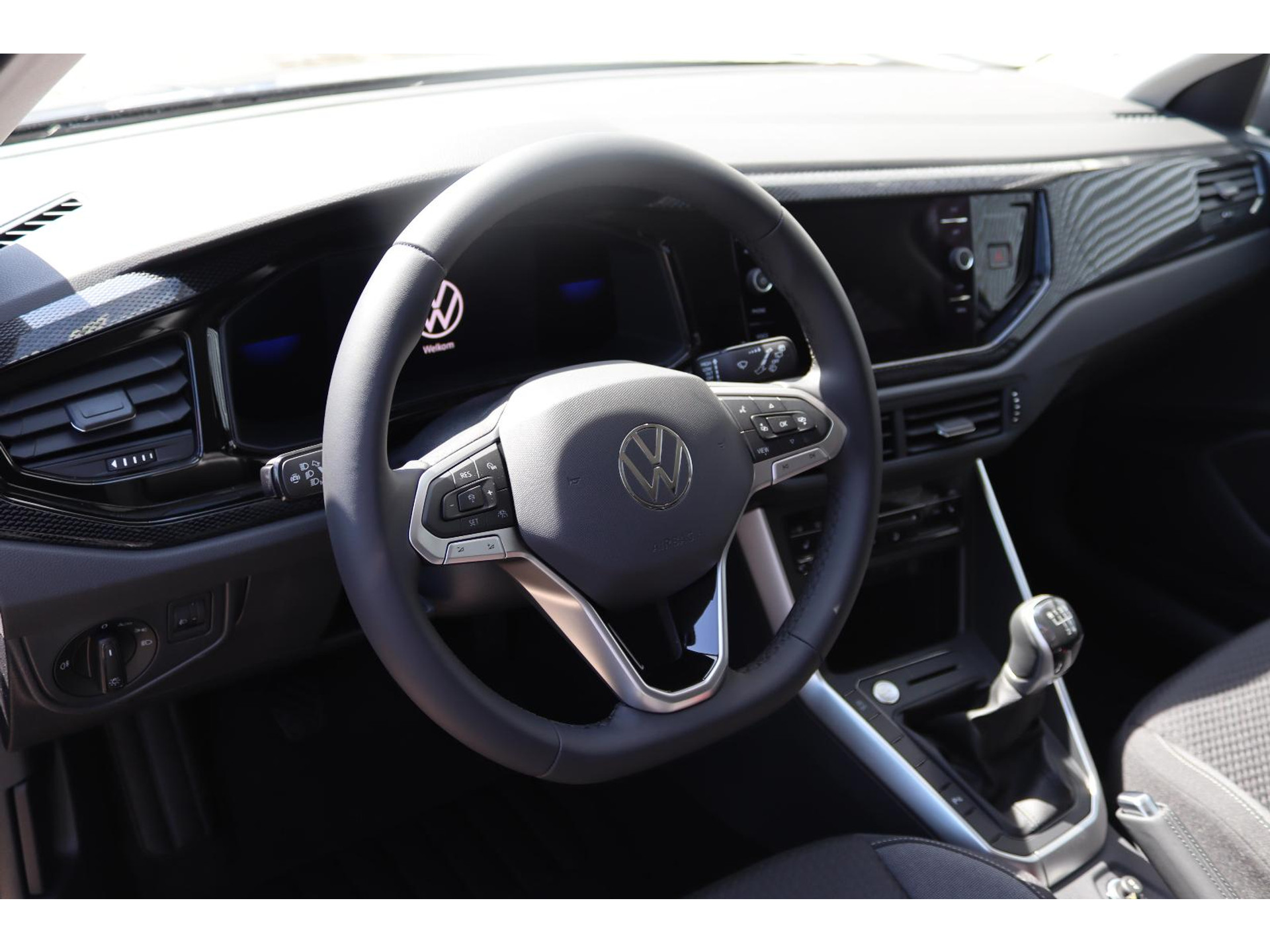 Volkswagen - Taigo 1.0 TSI 95 5MT Life - 2023