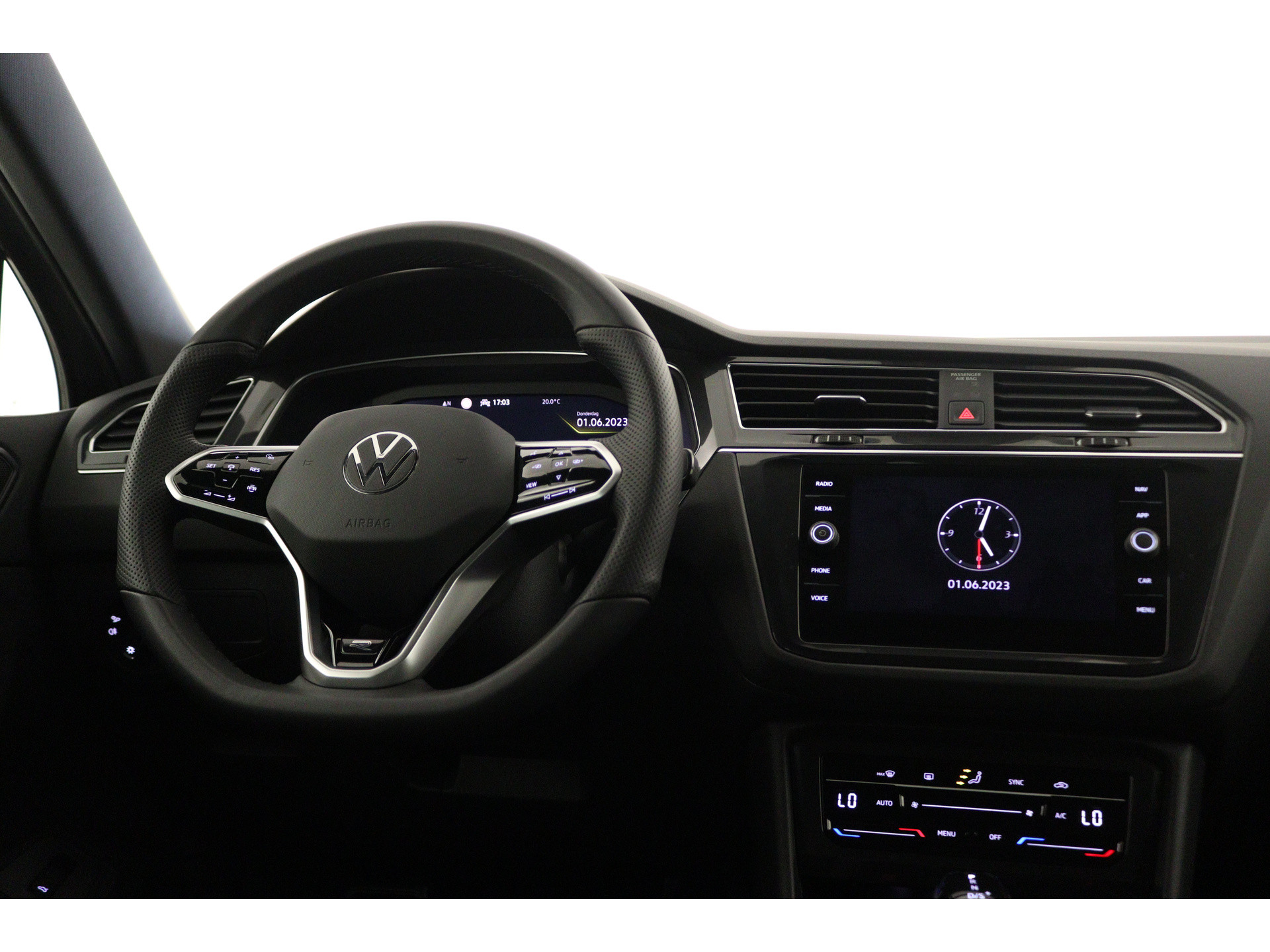Volkswagen - Tiguan 1.5 TSI R-Line Business+ - 2023