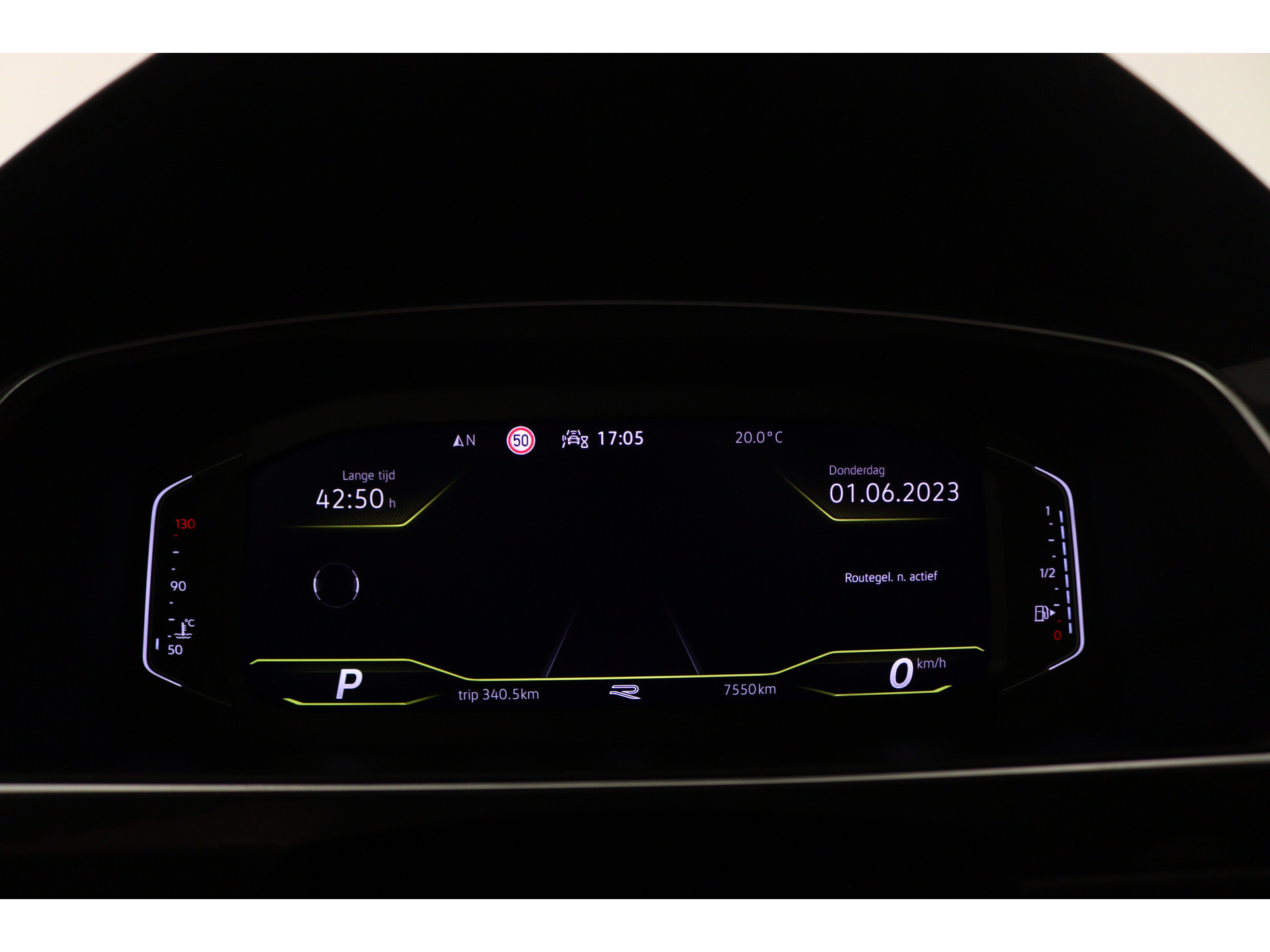 Volkswagen - Tiguan 1.5 TSI R-Line Business+ - 2023