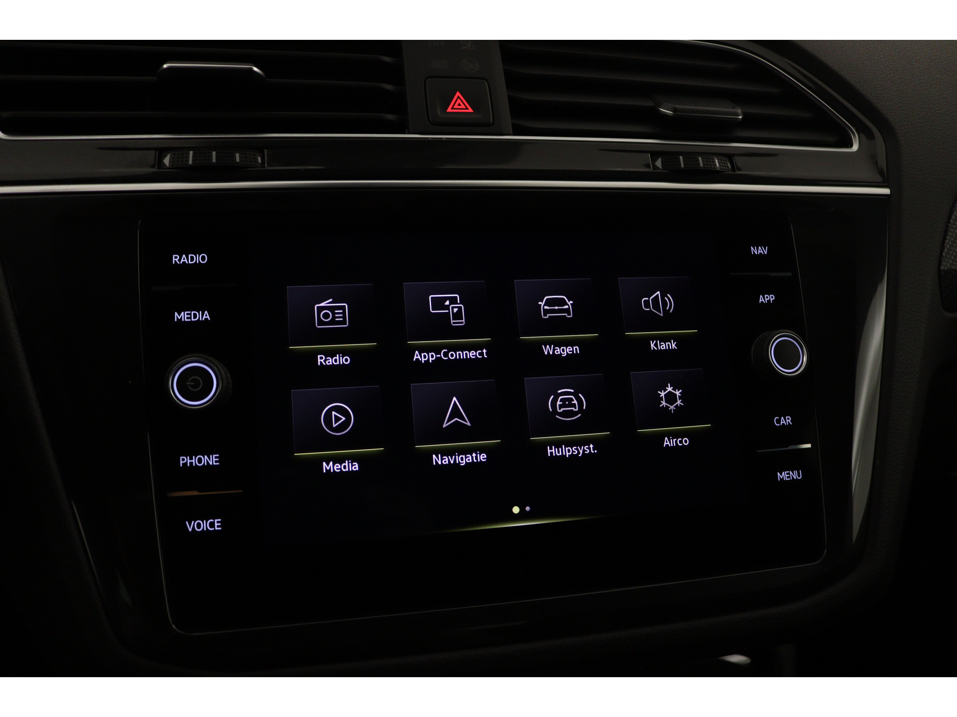 Volkswagen - Tiguan 1.5 TSI R-Line Business+ - 2023