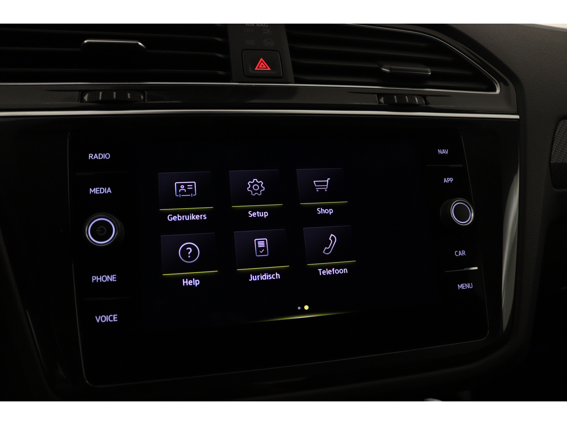 Volkswagen - Tiguan 1.5 TSI R-Line Business+ - 2023