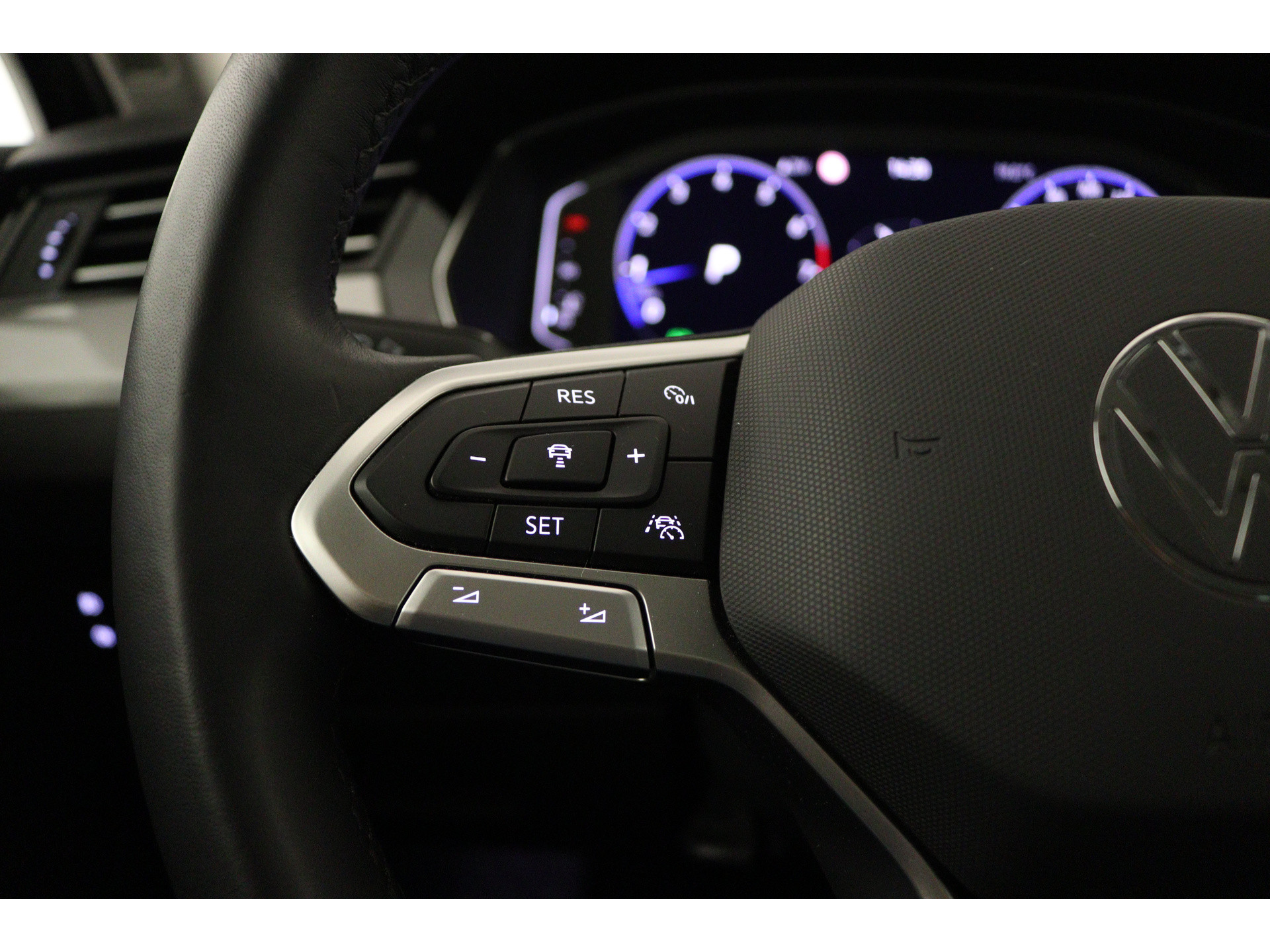 Volkswagen - Passat Variant 1.5 TSI Business - 2022