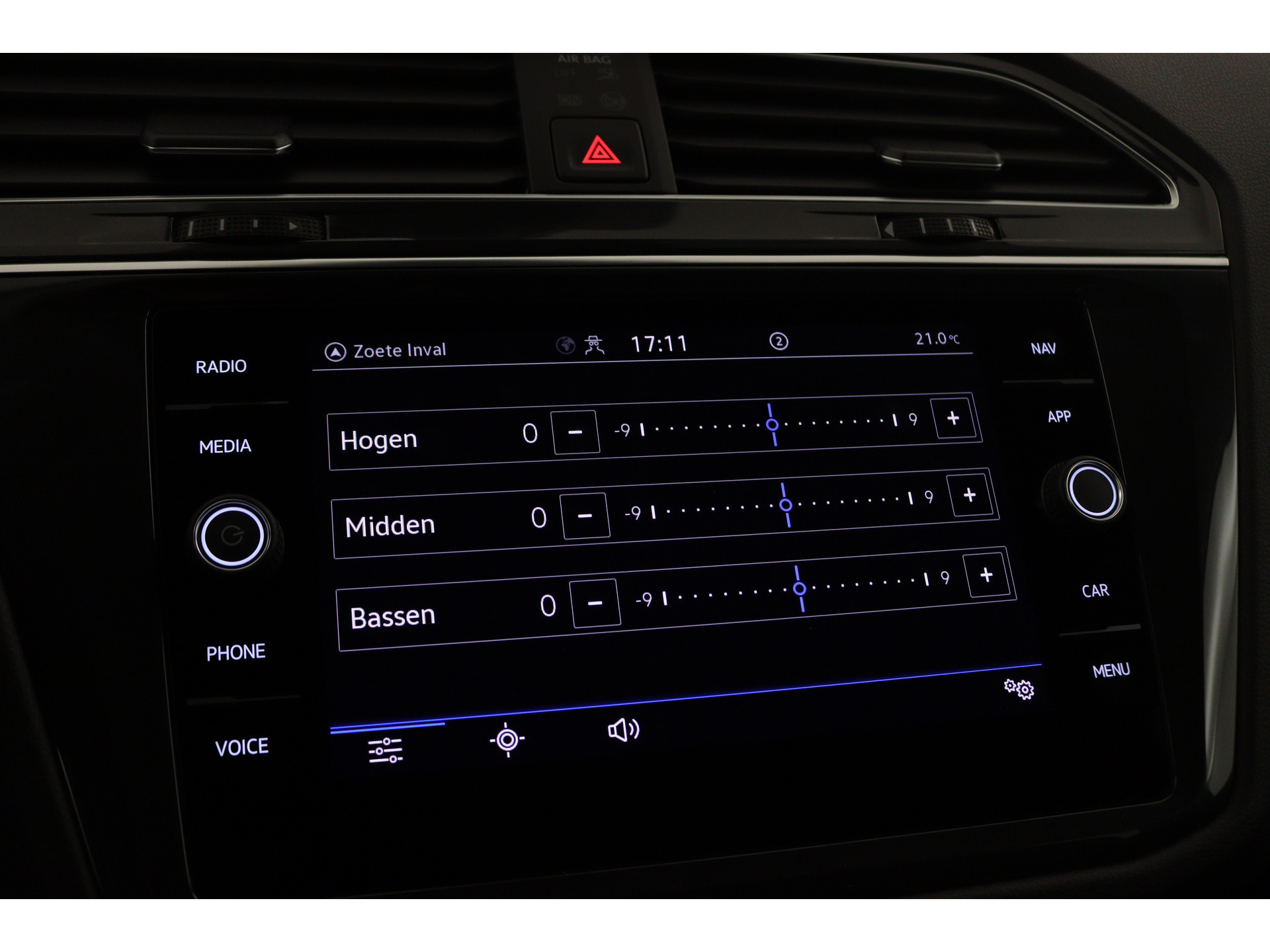 Volkswagen - Tiguan 1.5 TSI Life Business - 2022