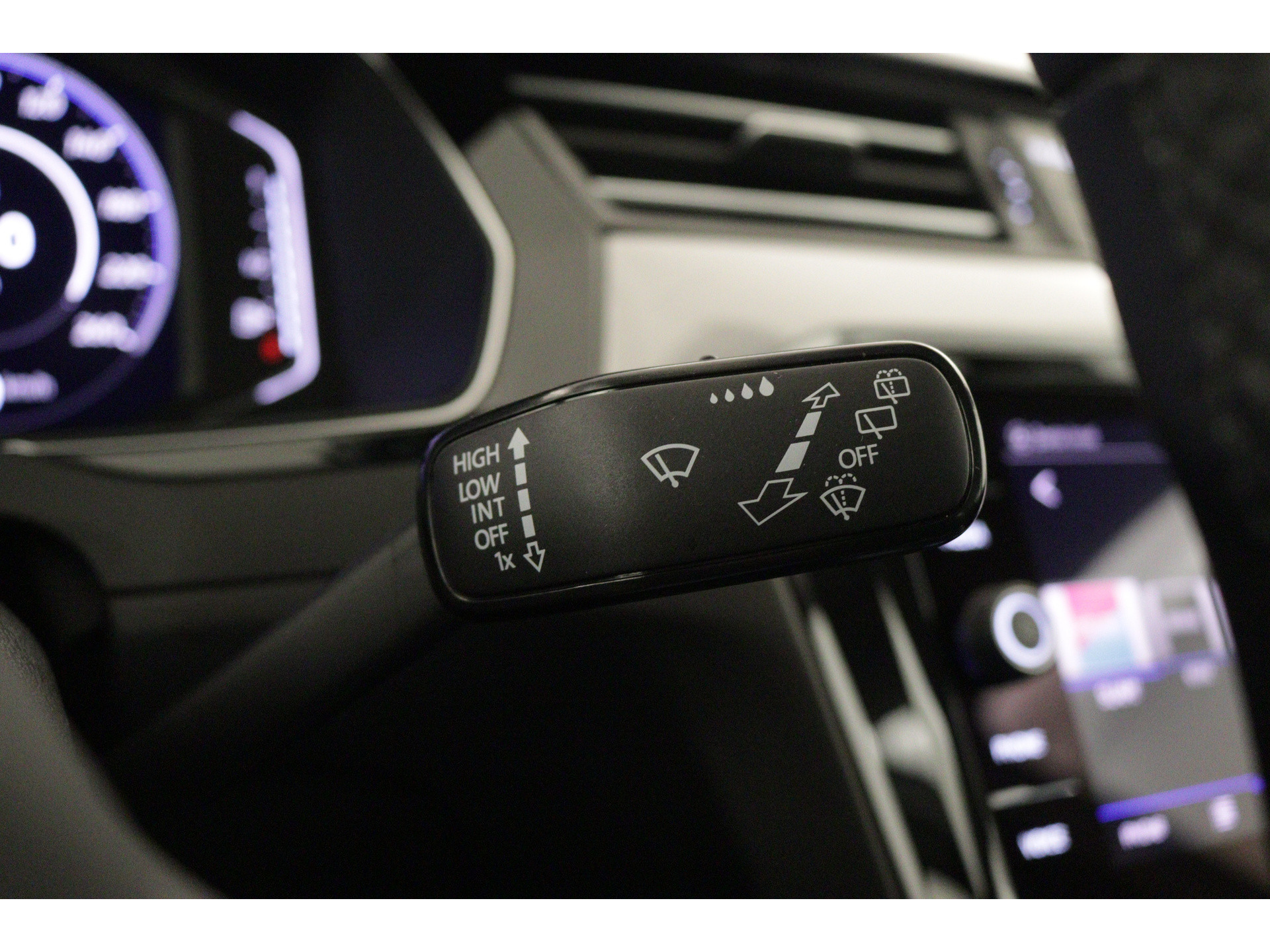 Volkswagen - Passat Variant 1.5 TSI Business - 2022