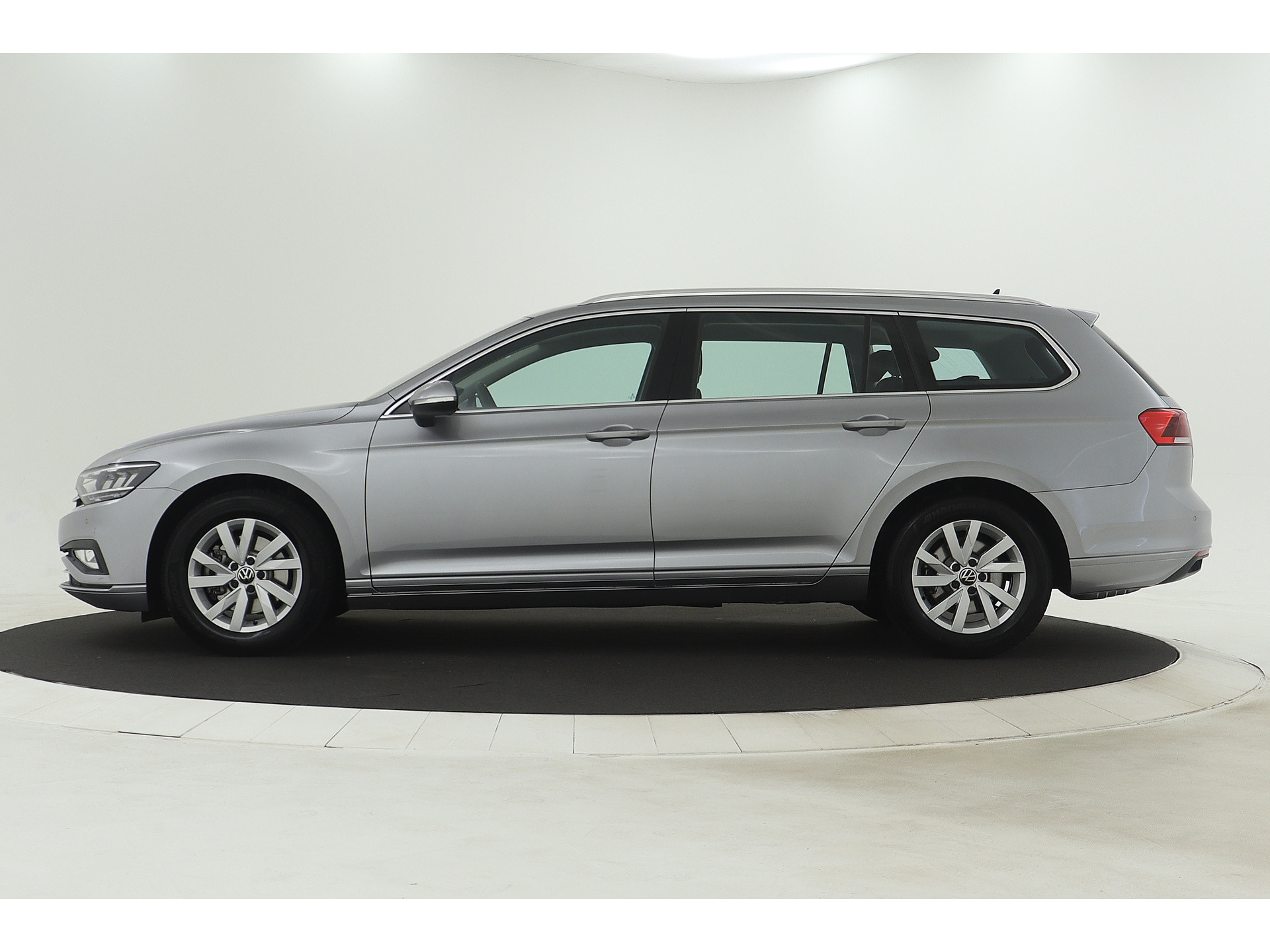 Volkswagen - Passat Variant 1.5 TSI Business - 2022