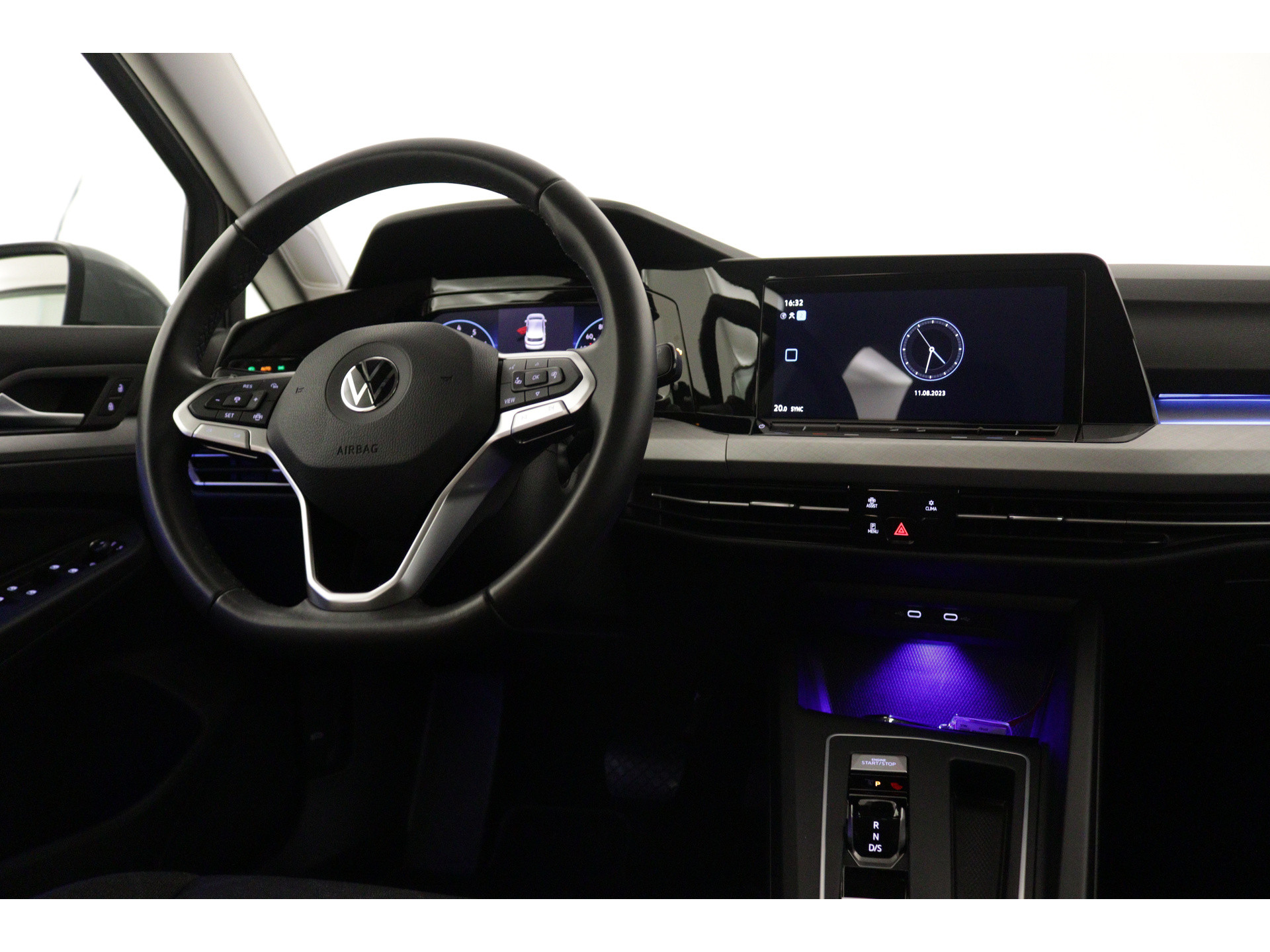 Volkswagen - Golf 1.0 eTSI Life - 2022