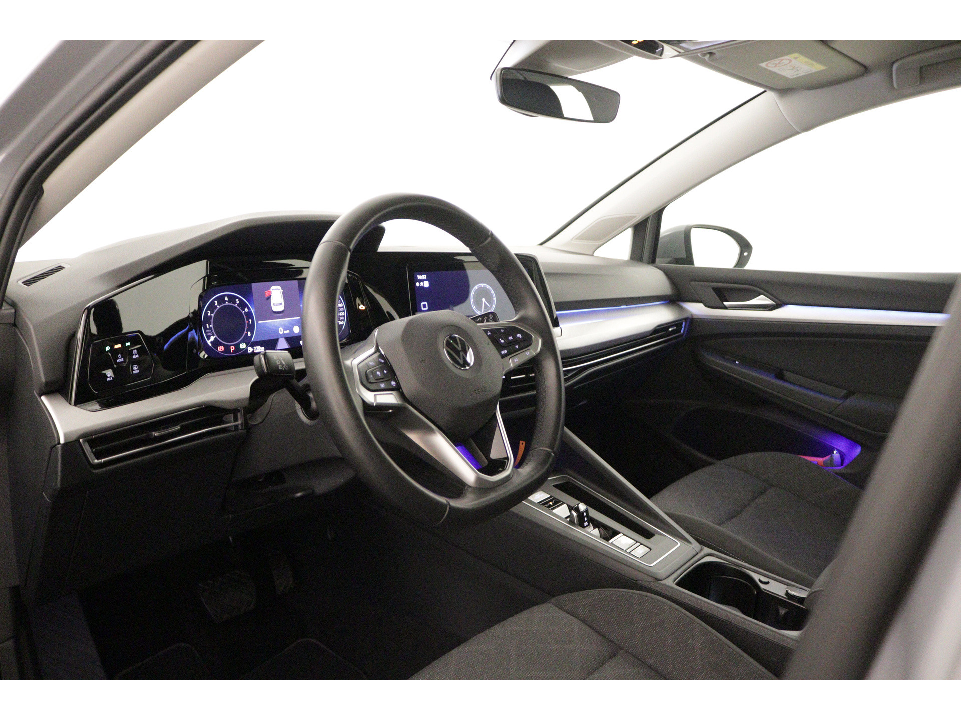 Volkswagen - Golf 1.0 eTSI Life - 2022
