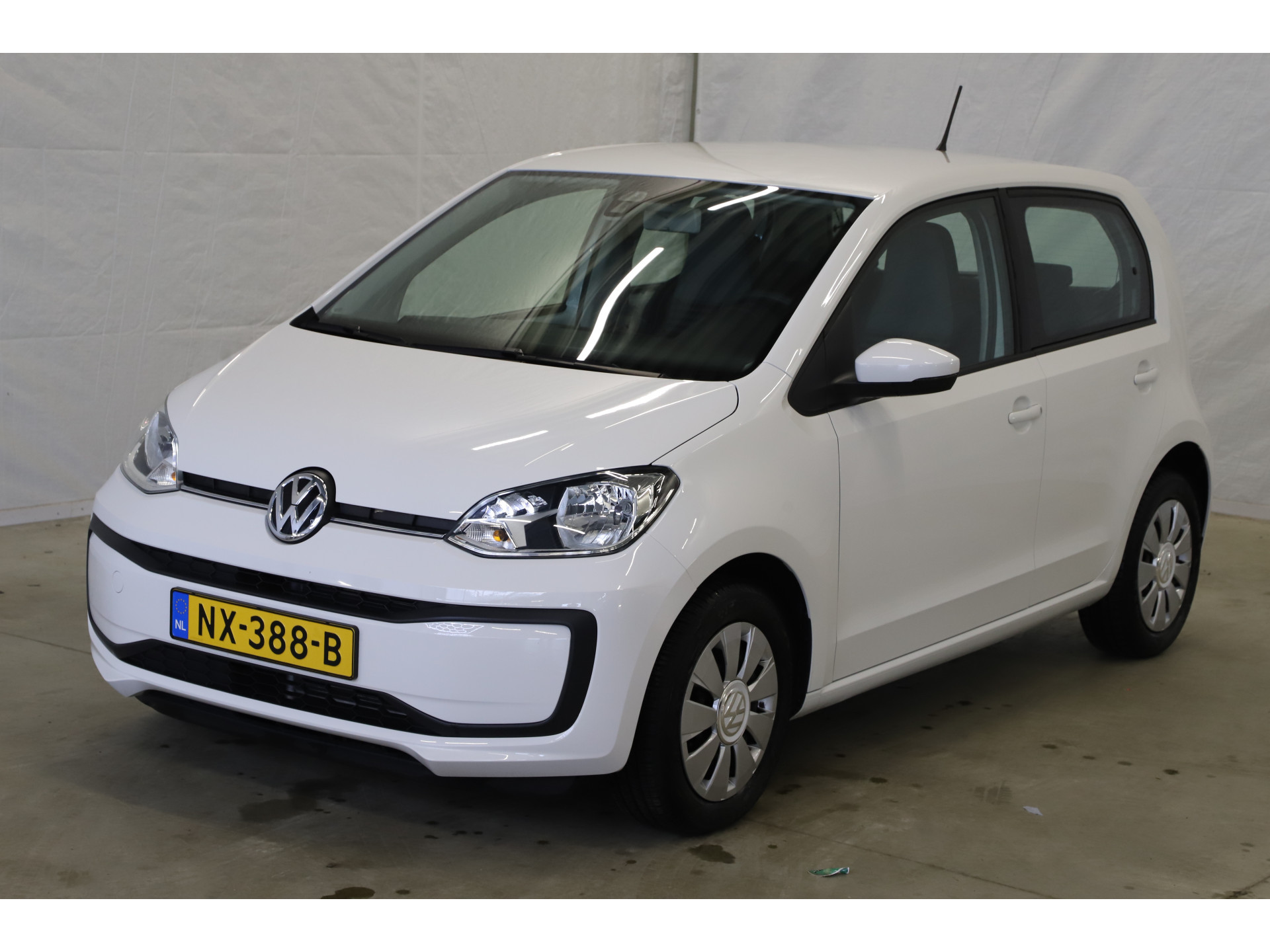 Volkswagen - up! 1.0 BMT move up! - 2017