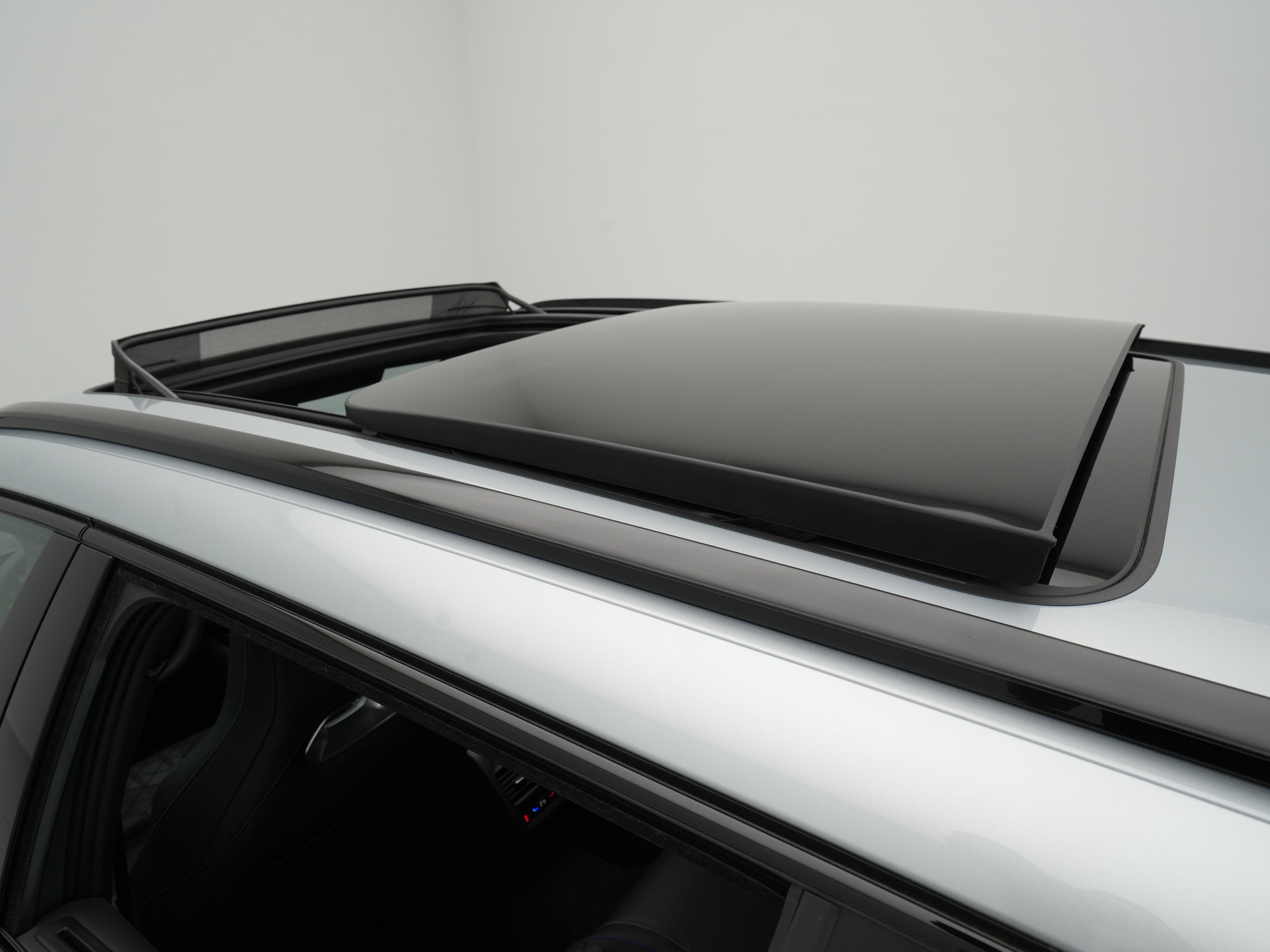 Volkswagen - Passat Variant 1.5 eTSI 150 7DSG R-Line Business - 2024