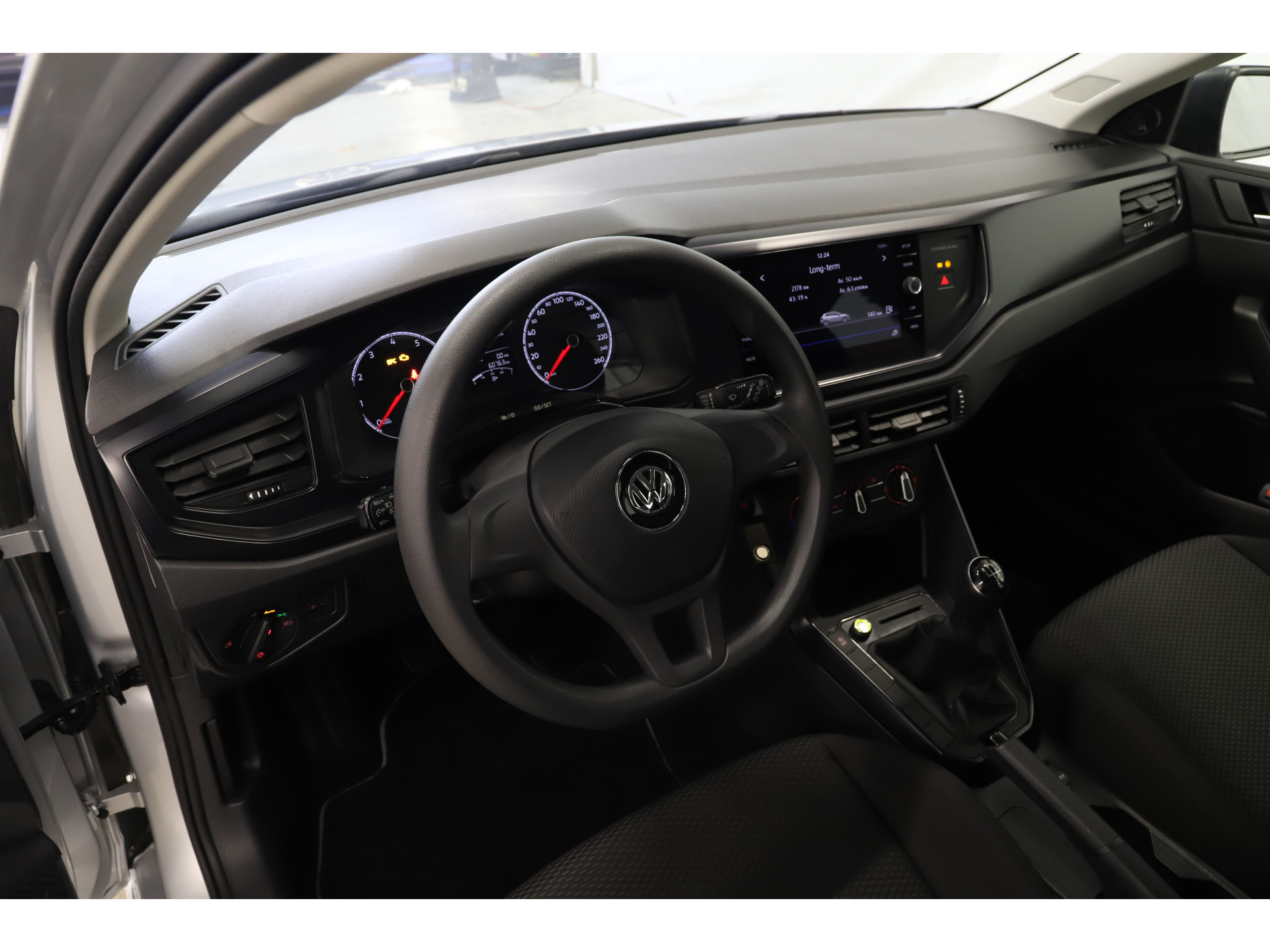 Volkswagen - Polo 1.0 MPI Trendline - 2019