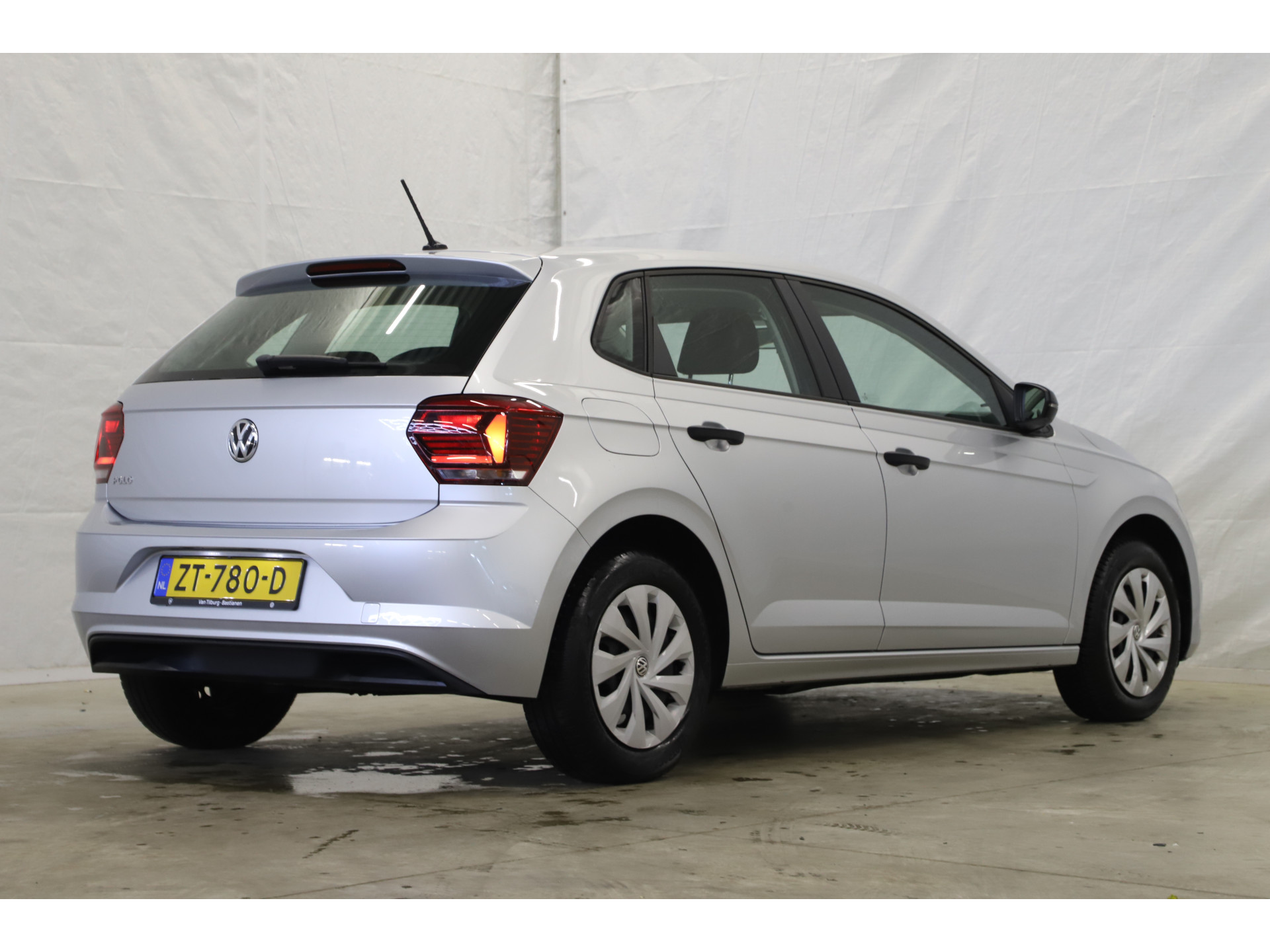 Volkswagen - Polo 1.0 MPI Trendline - 2019
