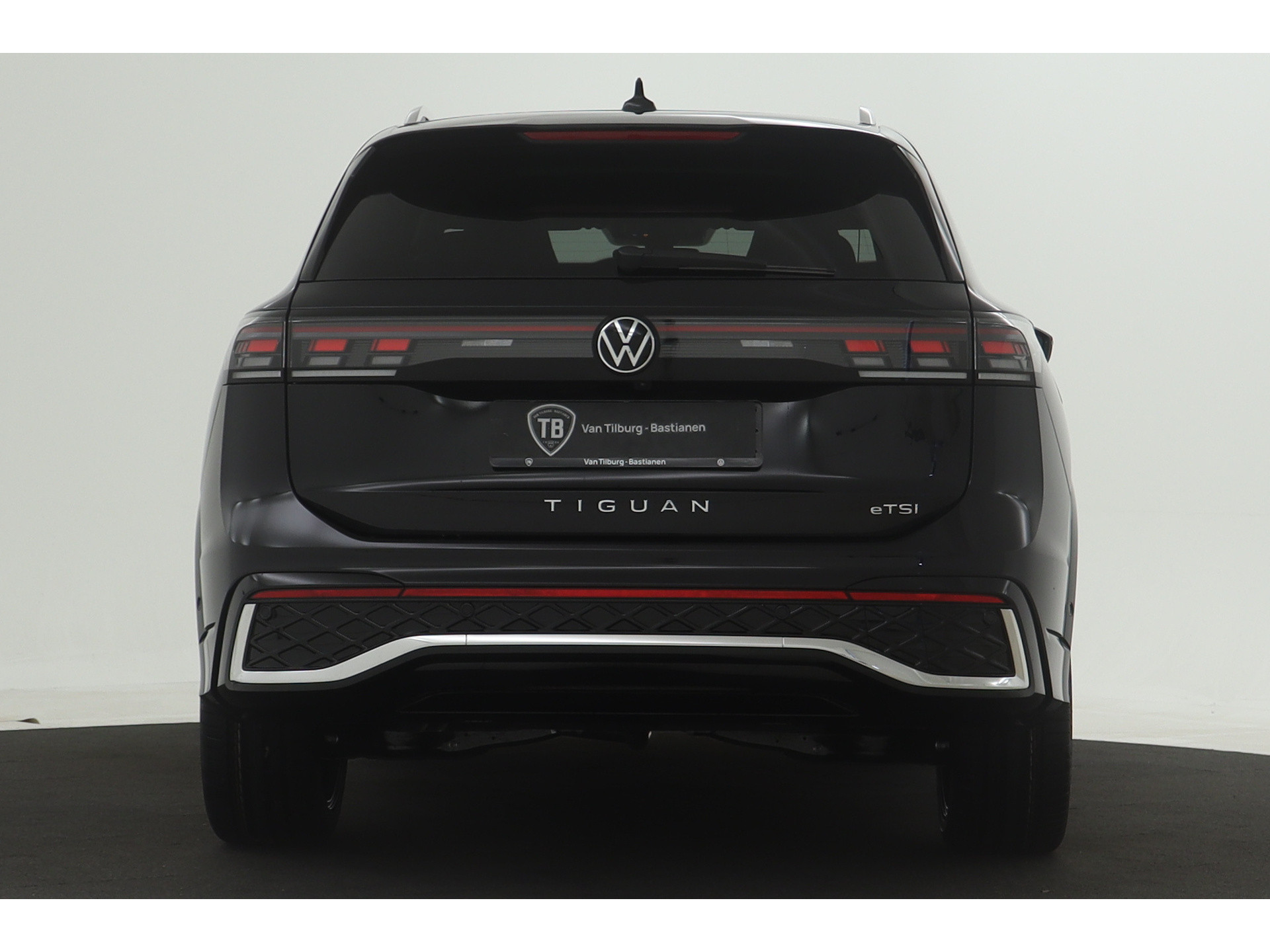 Volkswagen - Tiguan 1.5 TSI R-Line Business - 2024