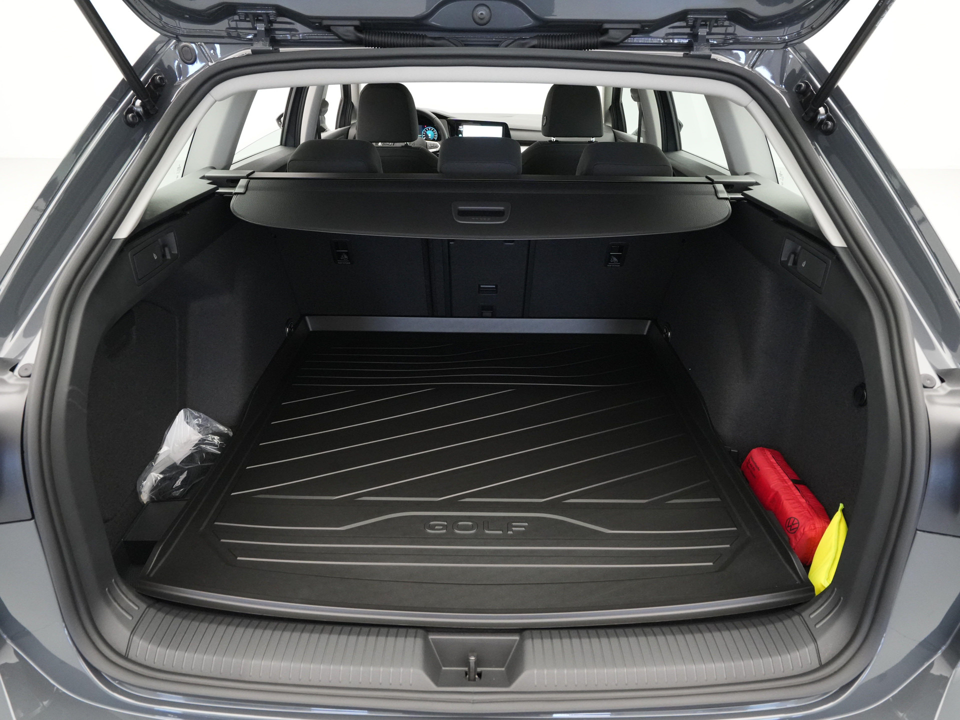 Volkswagen - GOLF Variant 1.5 eTSI 130 7DSG Life Business - 2024