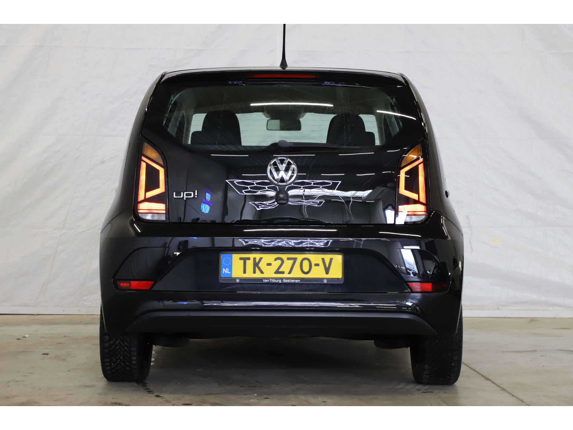 Volkswagen - up! 1.0 BMT move up! - 2018