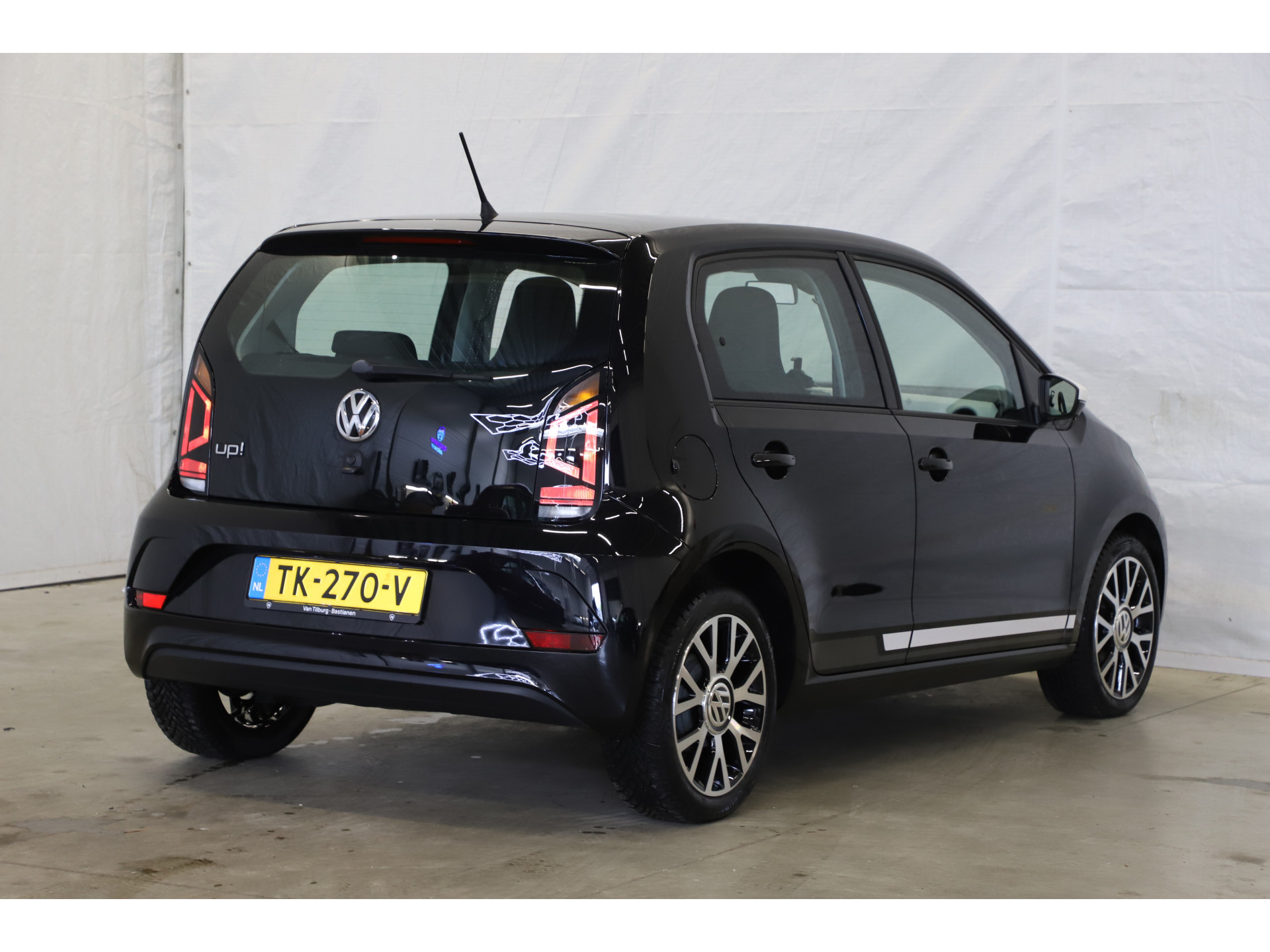 Volkswagen - up! 1.0 BMT move up! - 2018