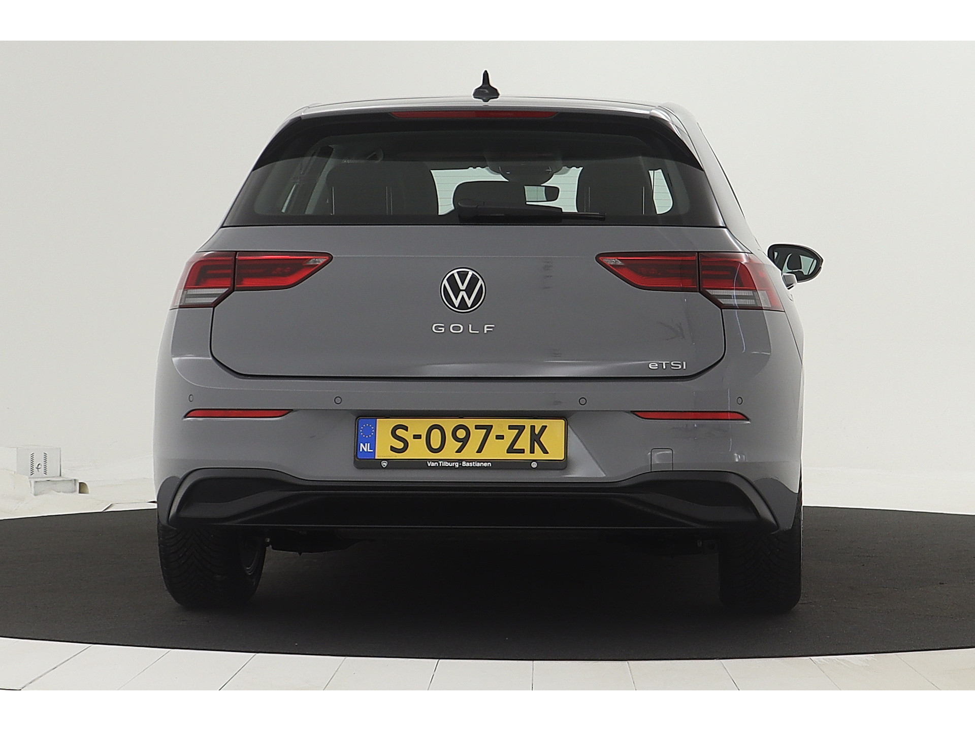 Volkswagen - Golf 1.0 eTSI Life - 2023