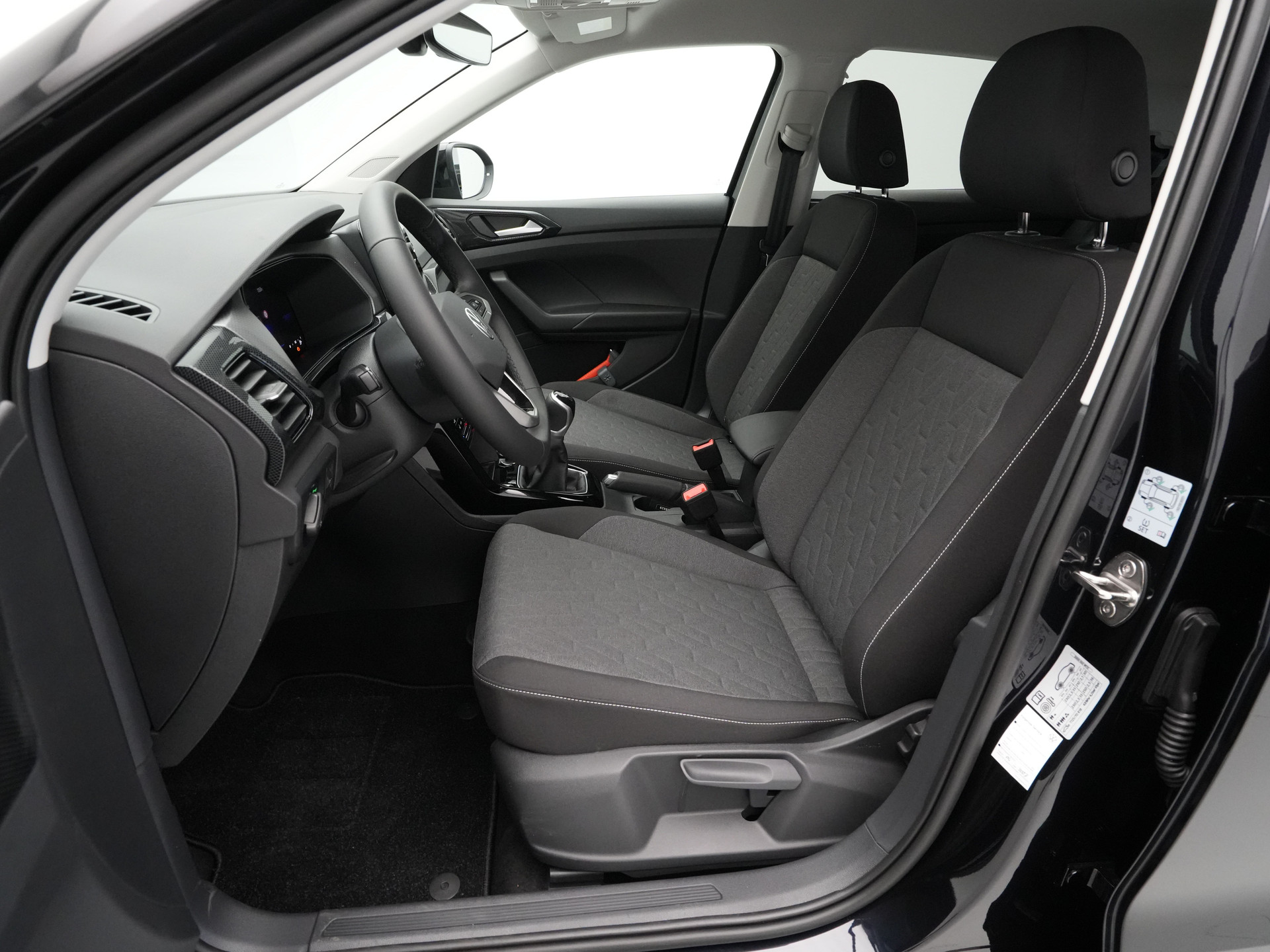 Volkswagen - T-Cross 1.0 TSI 95 5MT Life Edition - 2025