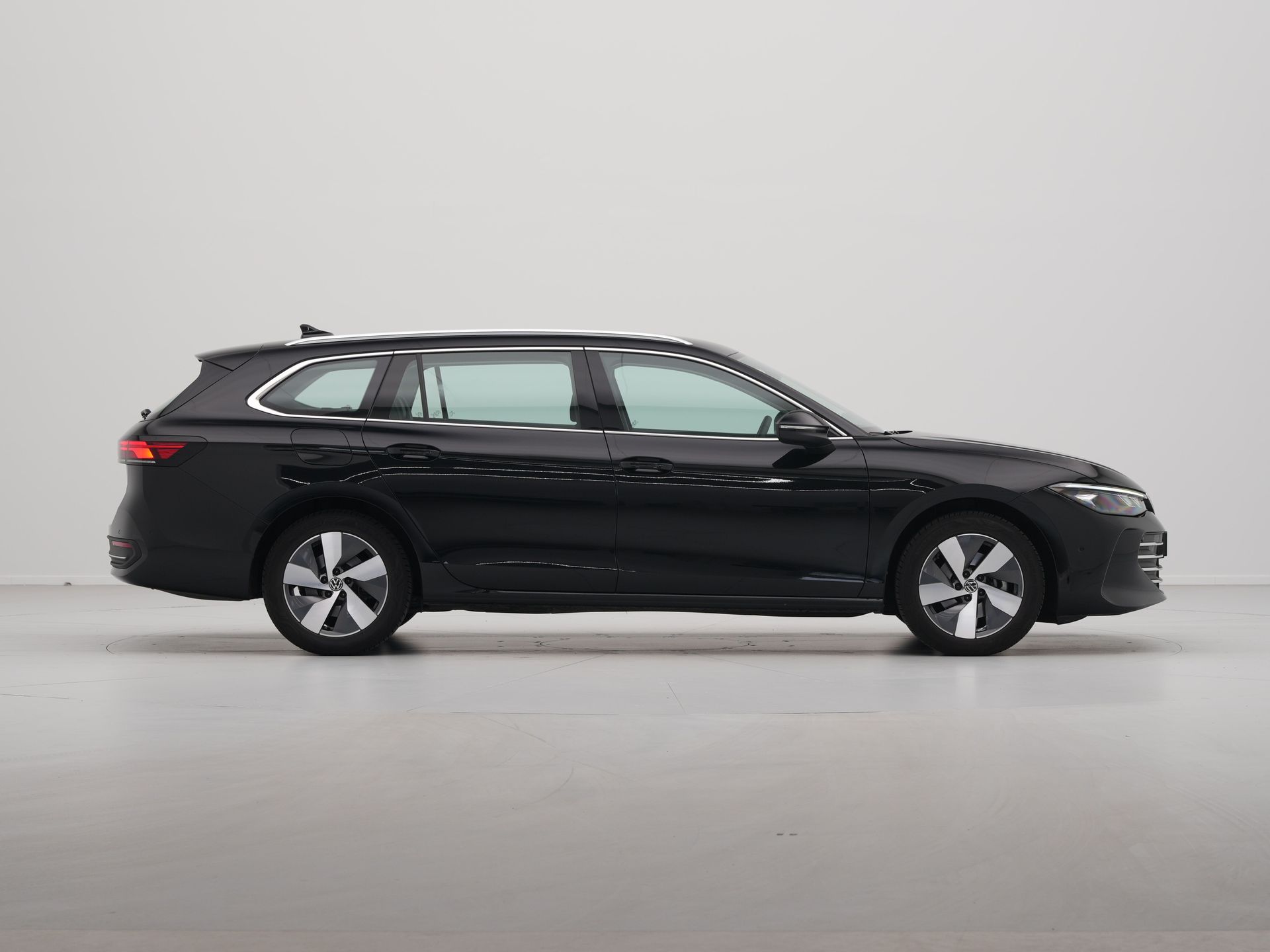 Volkswagen - Passat Variant 1.5 eTSI Business - 2024